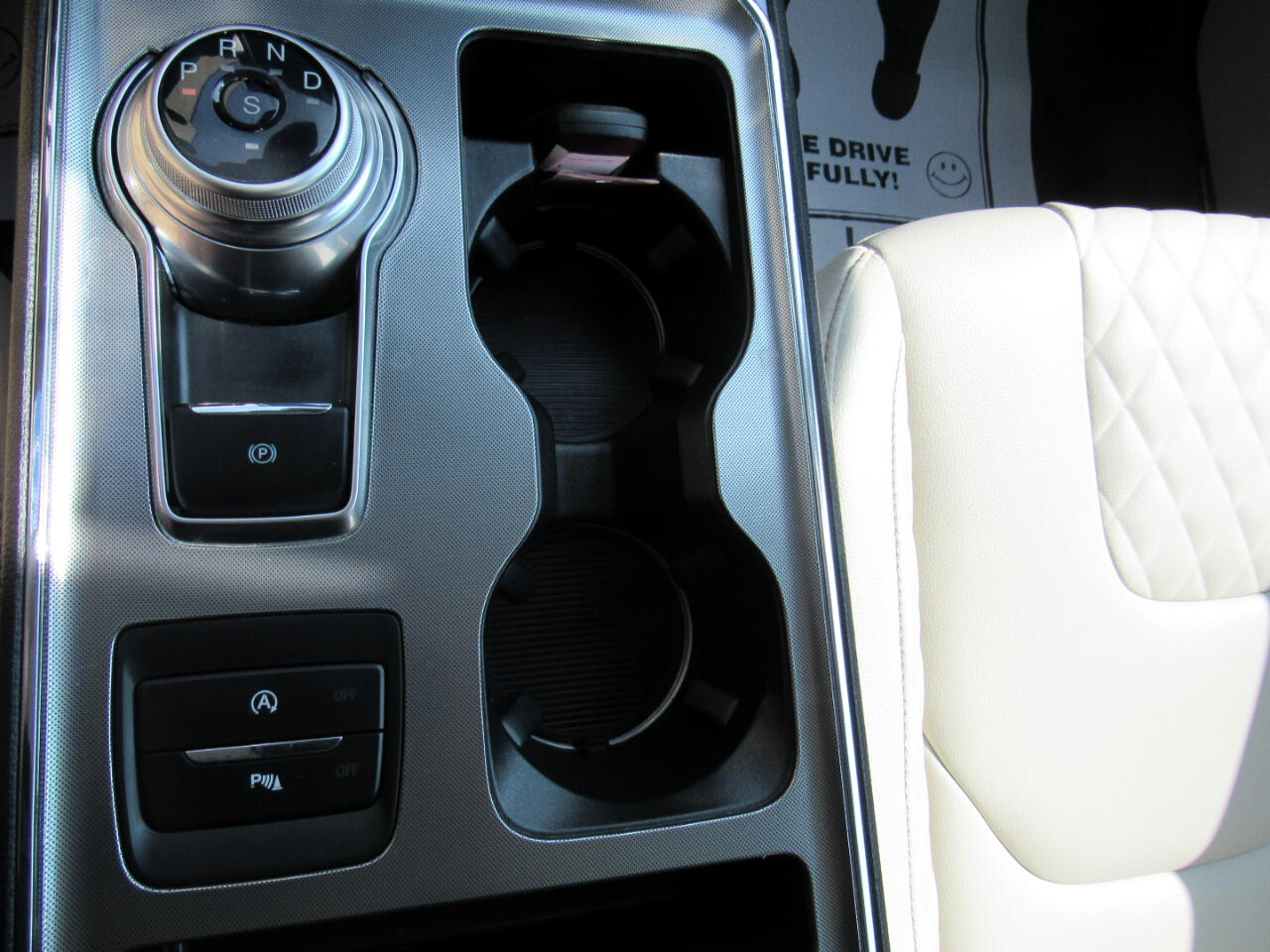 Ford Edge Titanium AWD 2024 Ford Edge Titanium AWD 2024