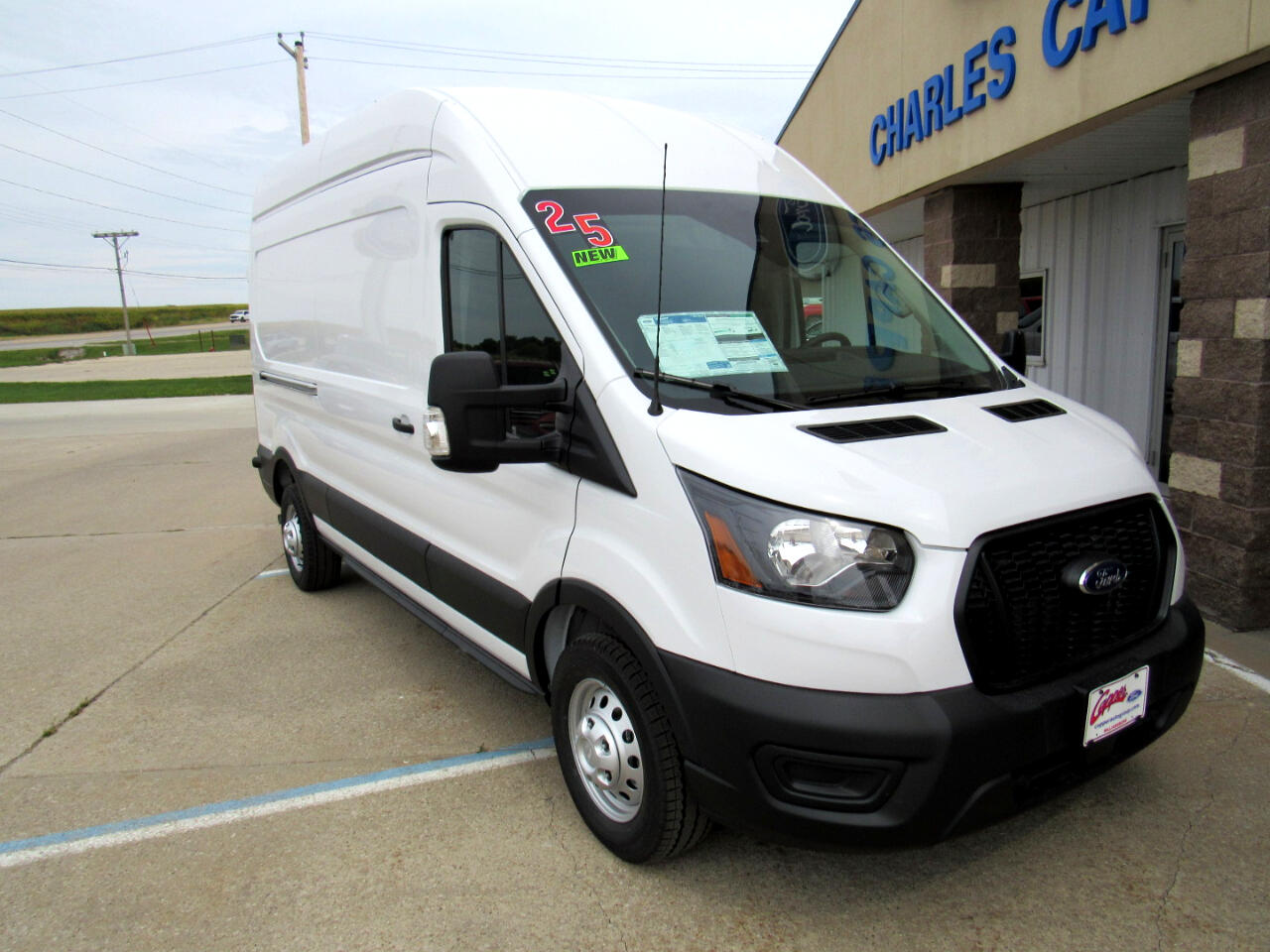 Ford Transit Cargo Van T-350 148" Hi Rf 9500 GVWR RWD 2025 Ford Transit Cargo Van T-350 148" Hi Rf 9500 GVWR RWD 2025