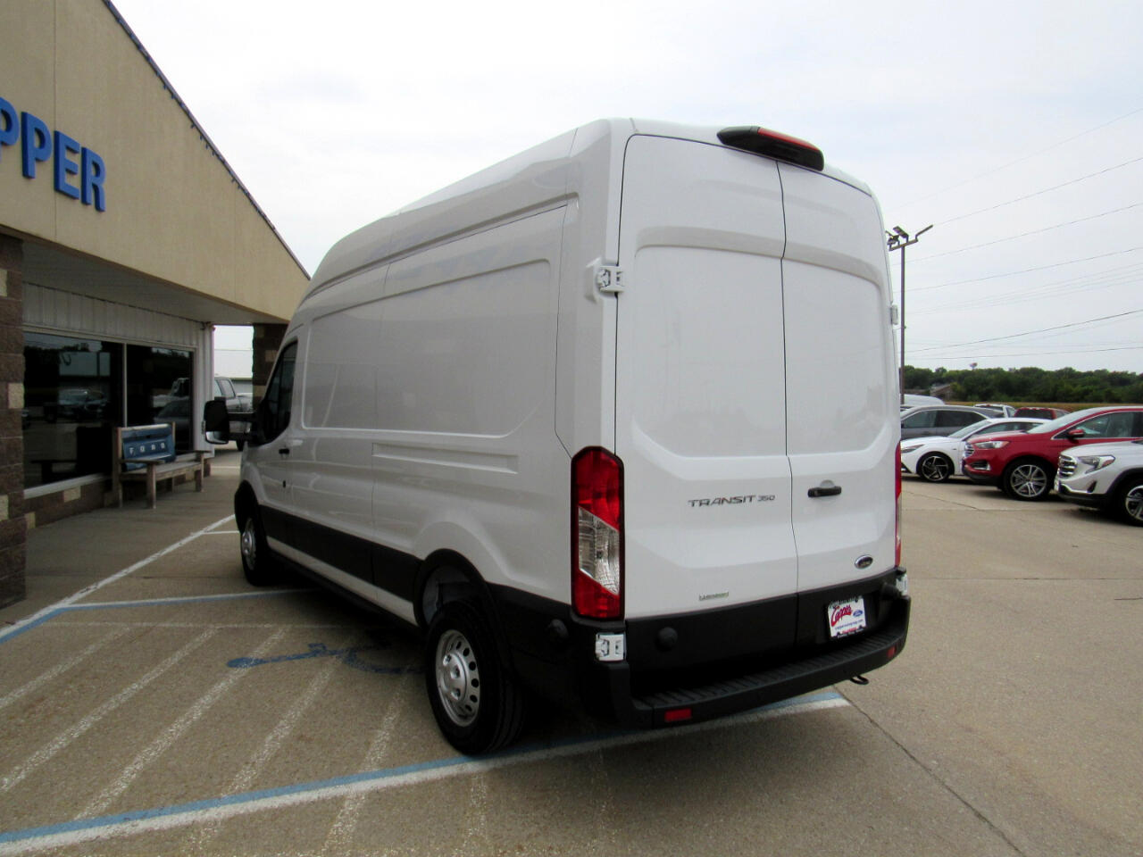2025 Ford Transit Cargo Van photo 4