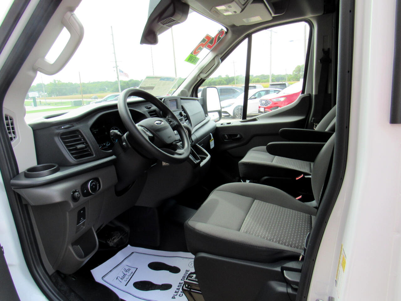 Ford Transit Cargo Van T-250 148" Med Rf 9070 GVWR RWD 2025 Ford Transit Cargo Van T-250 148" Med Rf 9070 GVWR RWD 2025