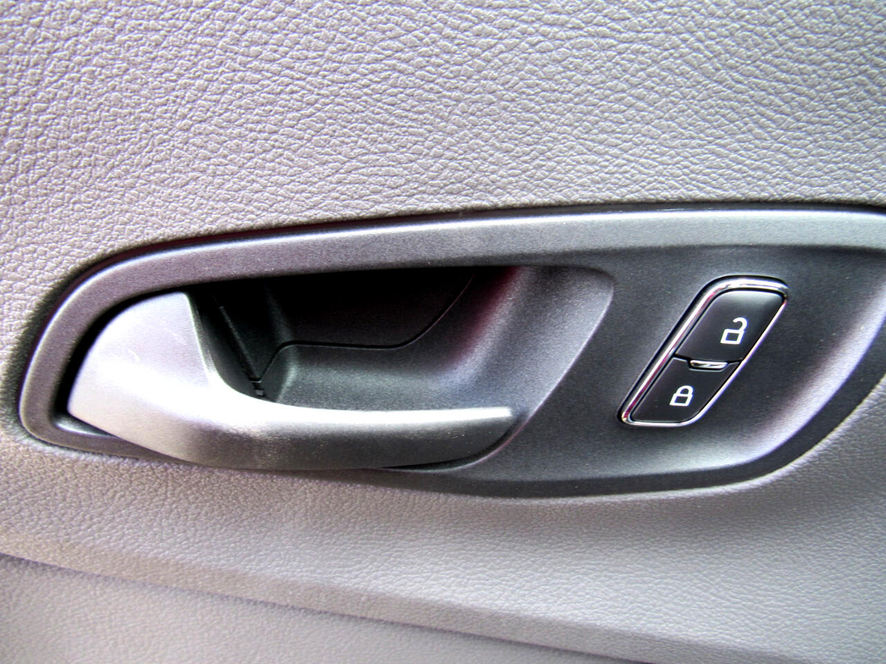 Ford Transit Cargo Van T-250 148" Med Rf 9070 GVWR RWD 2025 Ford Transit Cargo Van T-250 148" Med Rf 9070 GVWR RWD 2025