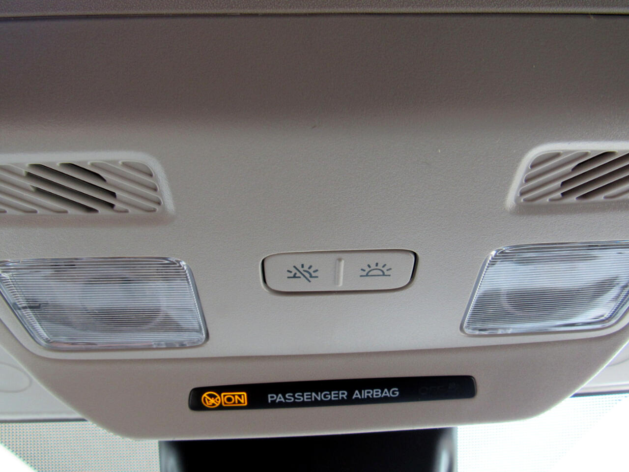 Ford Transit Cargo Van T-250 148" Med Rf 9070 GVWR RWD 2025 Ford Transit Cargo Van T-250 148" Med Rf 9070 GVWR RWD 2025