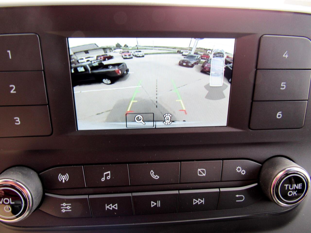 Ford Transit Cargo Van T-250 148" Med Rf 9070 GVWR RWD 2025 Ford Transit Cargo Van T-250 148" Med Rf 9070 GVWR RWD 2025