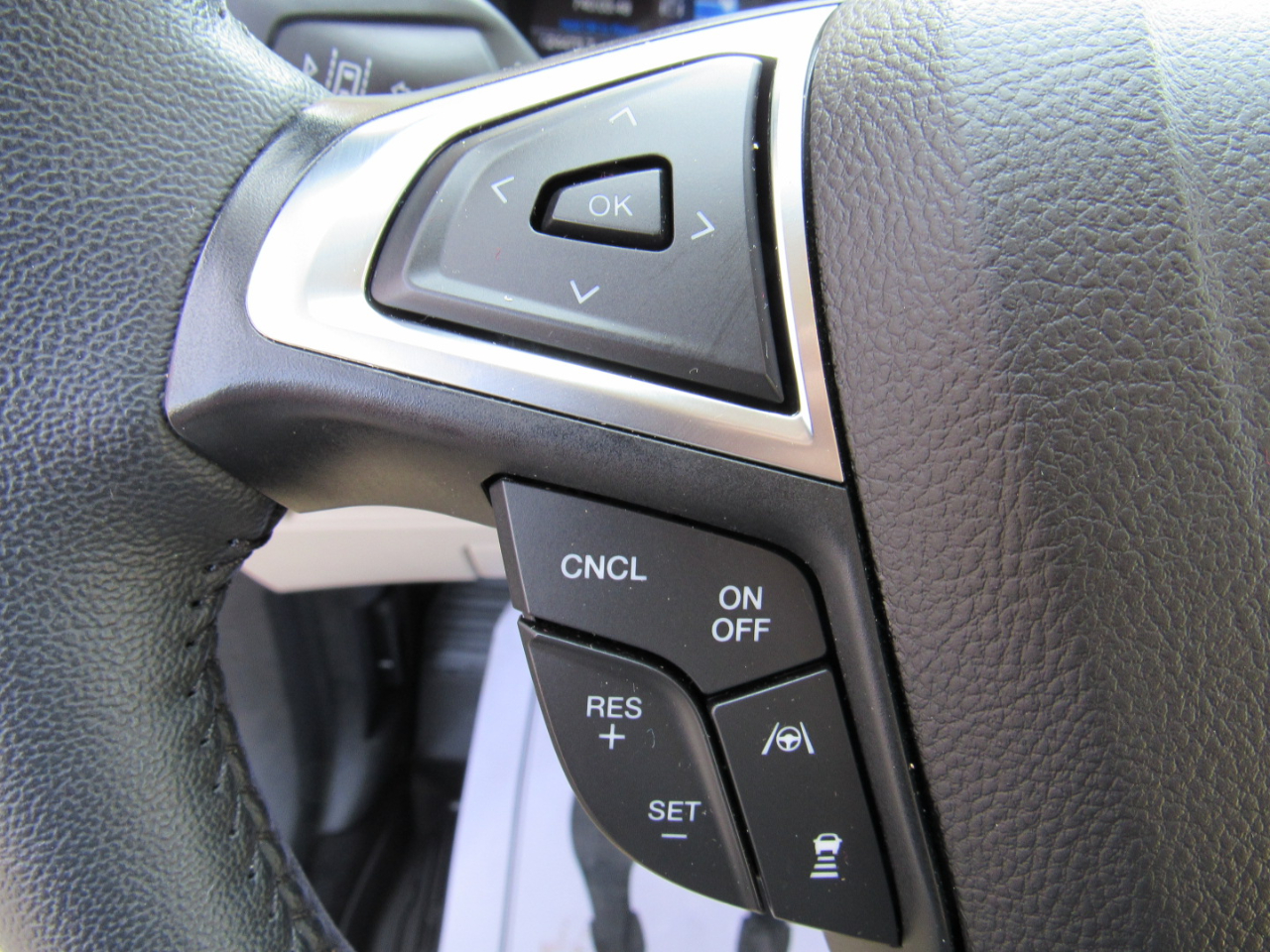 Ford Edge Titanium AWD 2024 Ford Edge Titanium AWD 2024