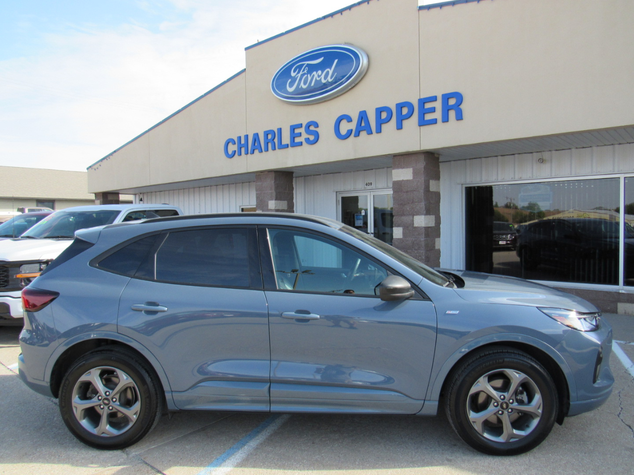 2023 Ford Escape ST-Line photo 4