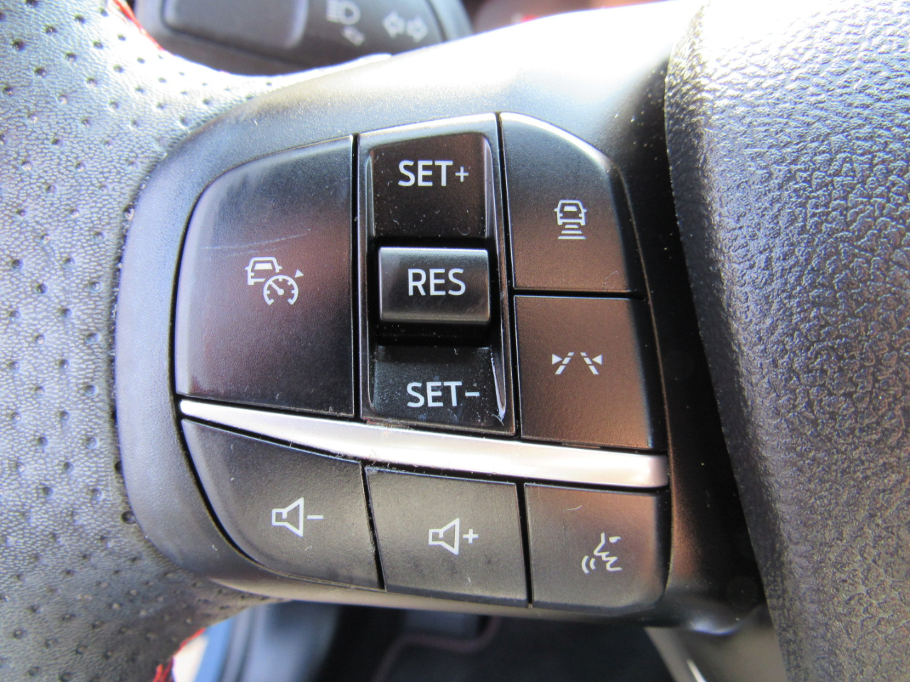 2023 Ford Escape ST-Line photo 12