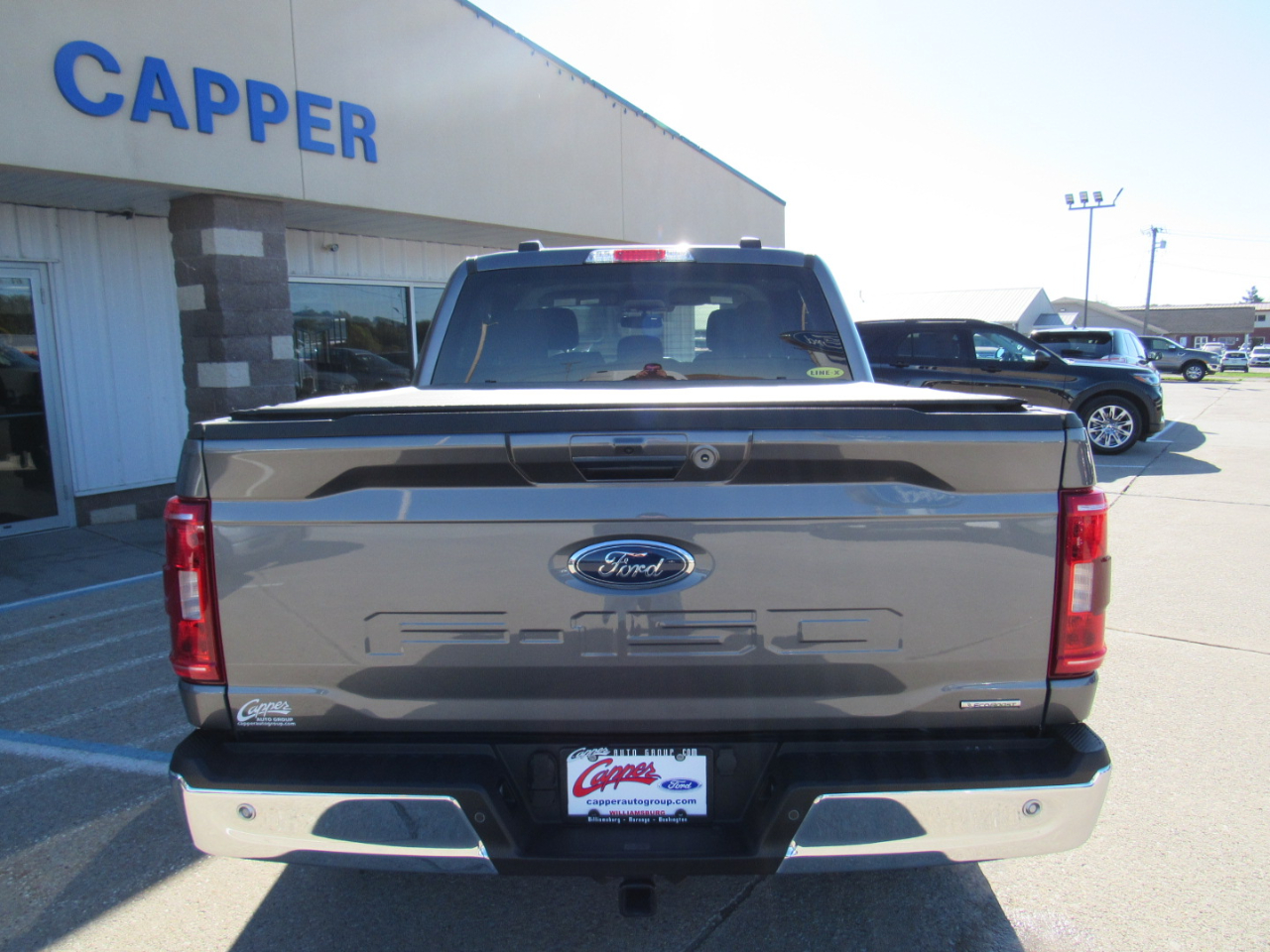 Ford F-150 XLT 4WD SuperCrew 5.5' Box 2023 Ford F-150 XLT 4WD SuperCrew 5.5' Box 2023