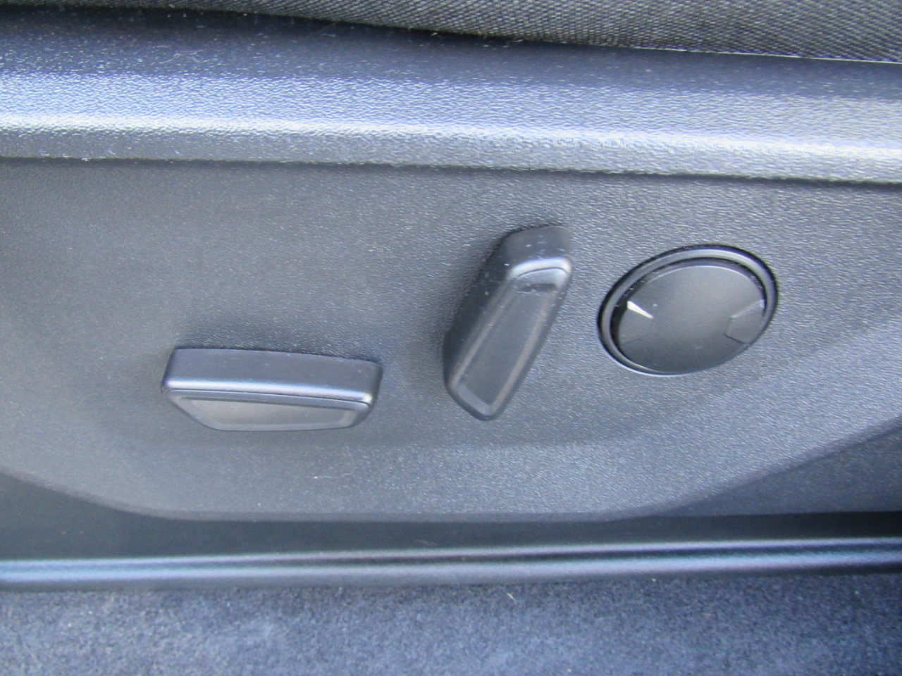 Ford F-150 XLT 4WD SuperCrew 5.5' Box 2023 Ford F-150 XLT 4WD SuperCrew 5.5' Box 2023