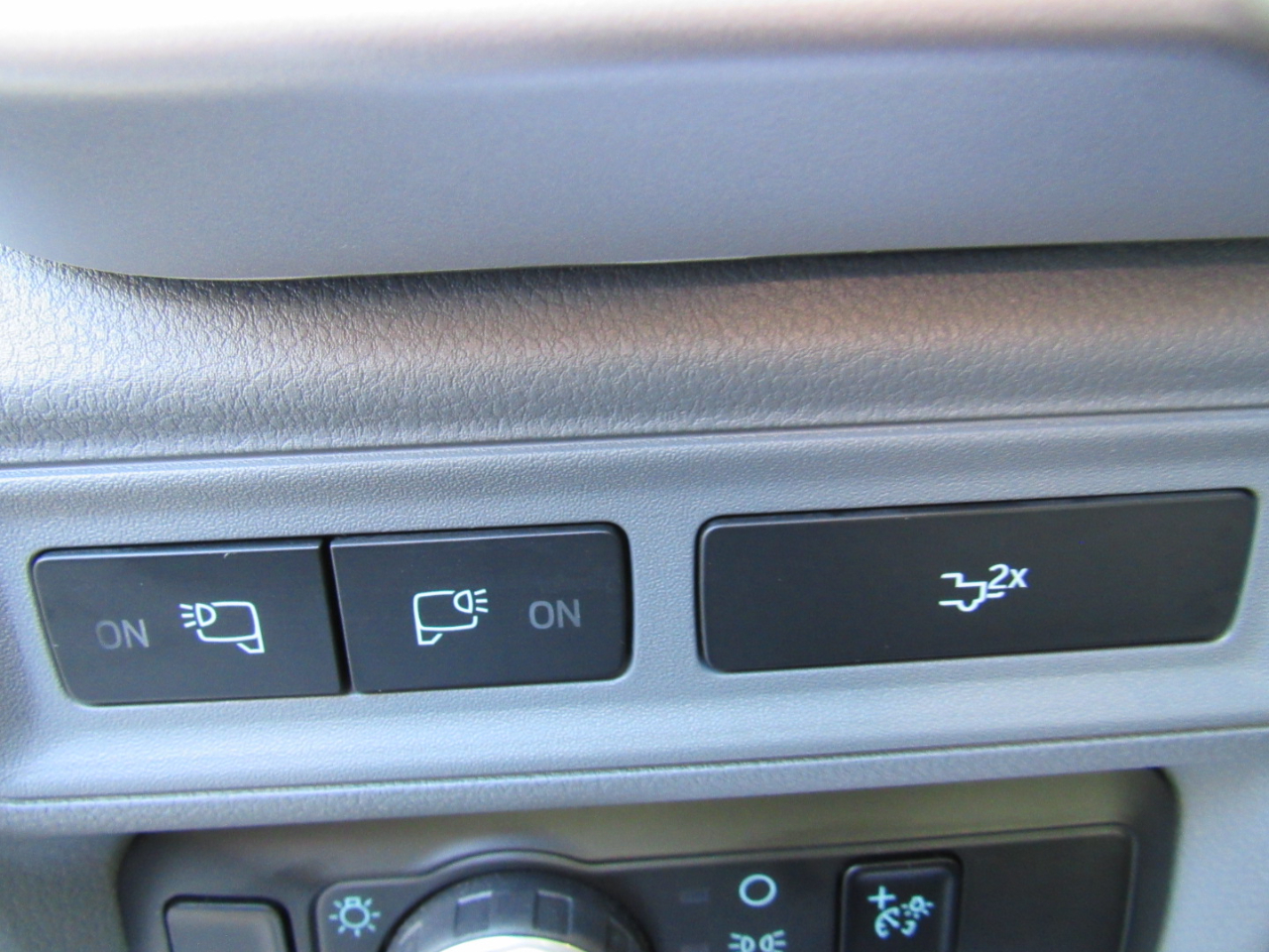 Ford F-150 XLT 4WD SuperCrew 5.5' Box 2023 Ford F-150 XLT 4WD SuperCrew 5.5' Box 2023