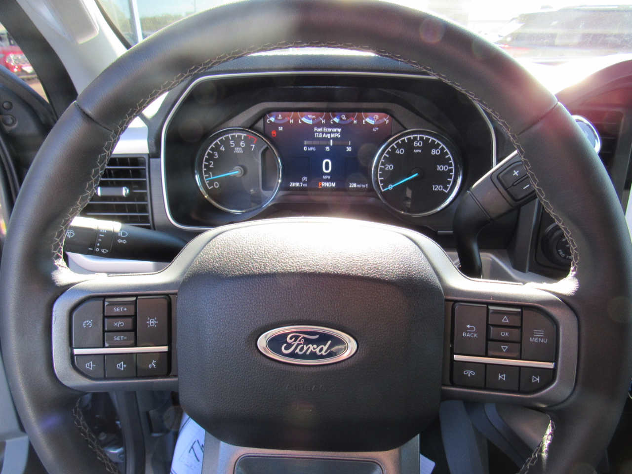 Ford F-150 XLT 4WD SuperCrew 5.5' Box 2023 Ford F-150 XLT 4WD SuperCrew 5.5' Box 2023