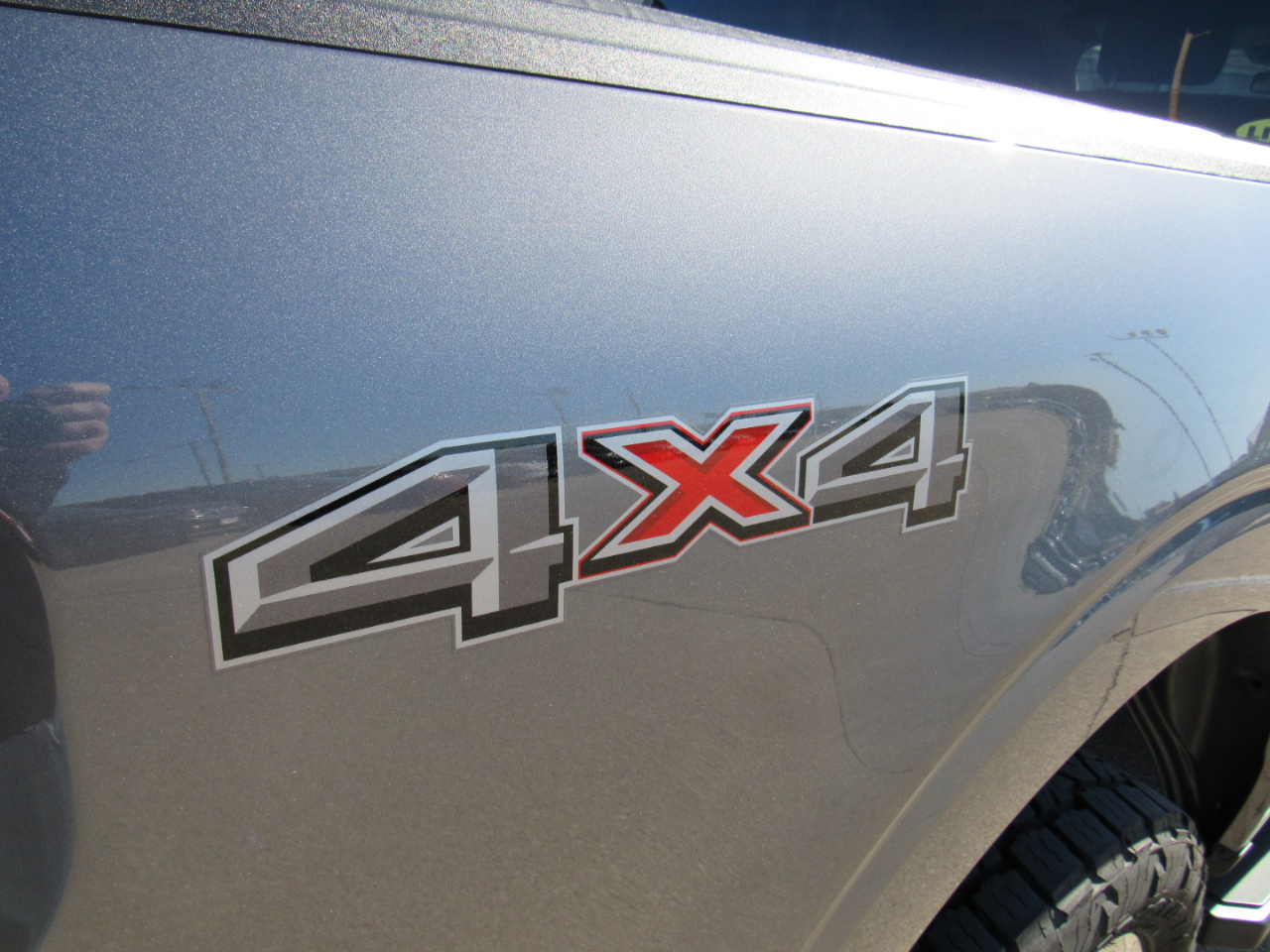 Ford F-150 XLT 4WD SuperCrew 5.5' Box 2023 Ford F-150 XLT 4WD SuperCrew 5.5' Box 2023