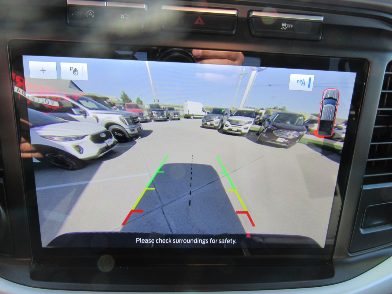 Ford F-150 XLT 4WD SuperCrew 5.5' Box 2023 Ford F-150 XLT 4WD SuperCrew 5.5' Box 2023