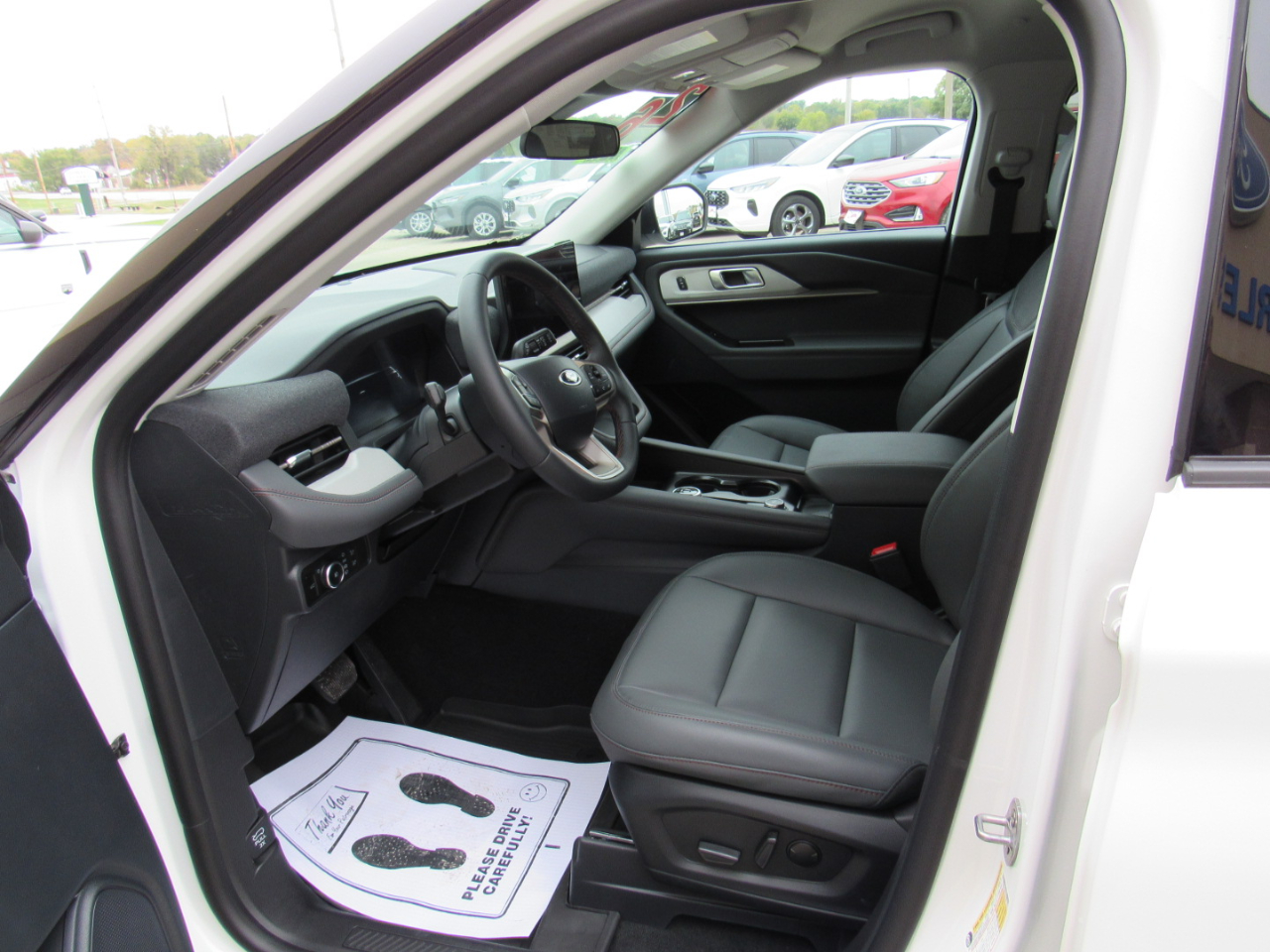 Ford Explorer Active 4WD 2026 Ford Explorer Active 4WD 2026