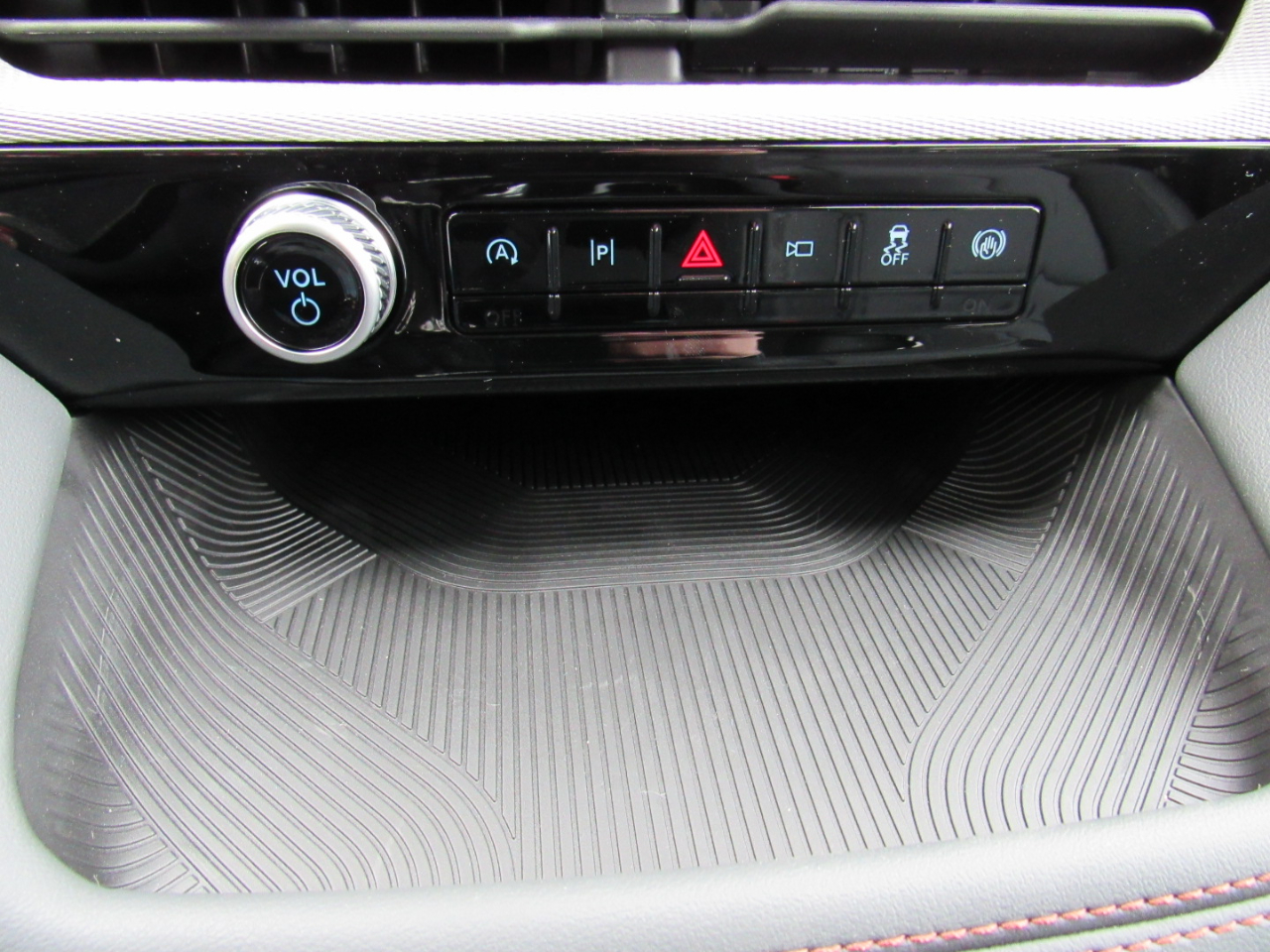 Ford Explorer Active 4WD 2026 Ford Explorer Active 4WD 2026
