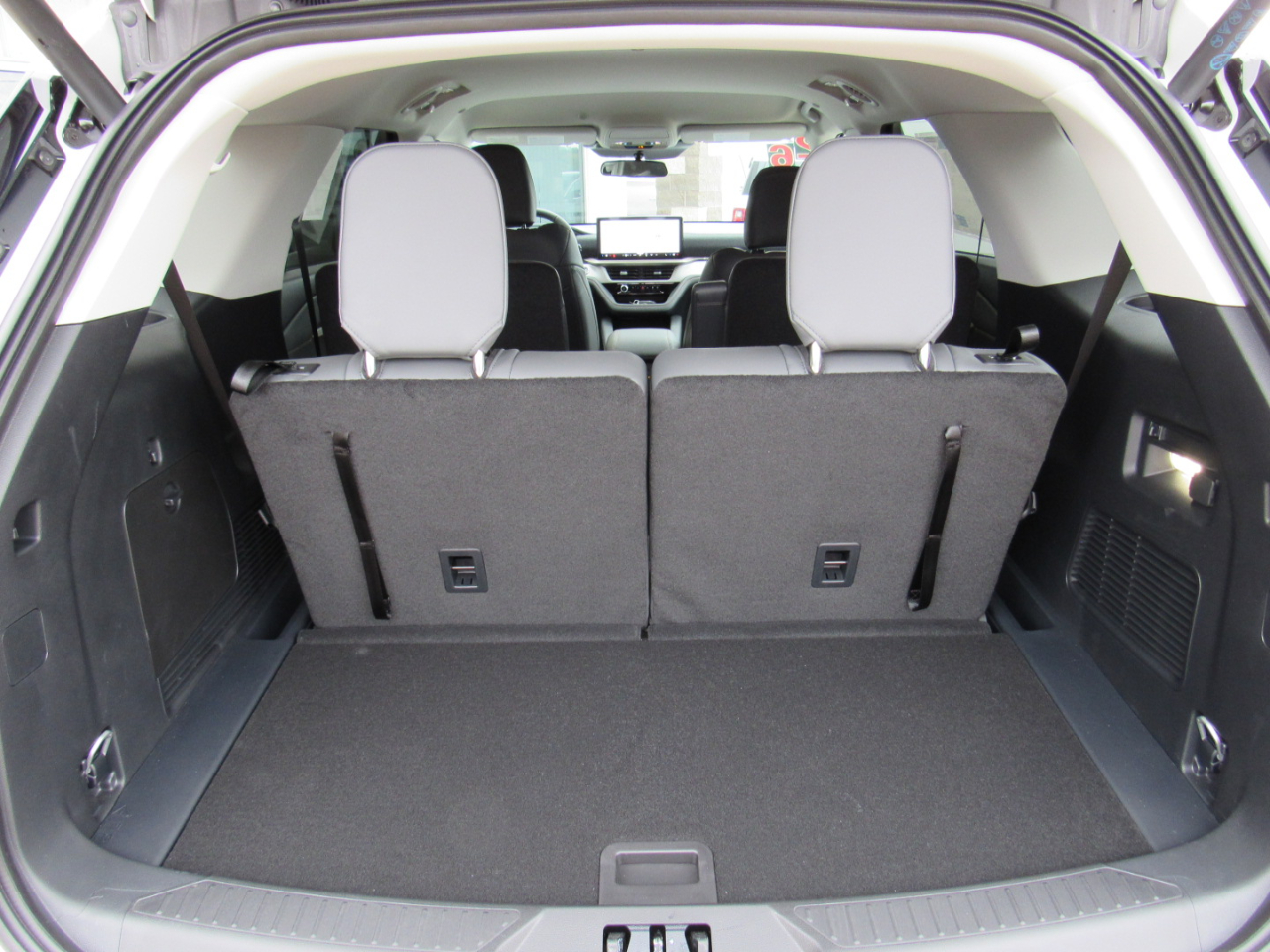 Ford Explorer Active 4WD 2026 Ford Explorer Active 4WD 2026