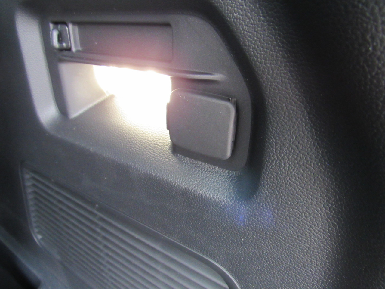 Ford Explorer Active 4WD 2026 Ford Explorer Active 4WD 2026
