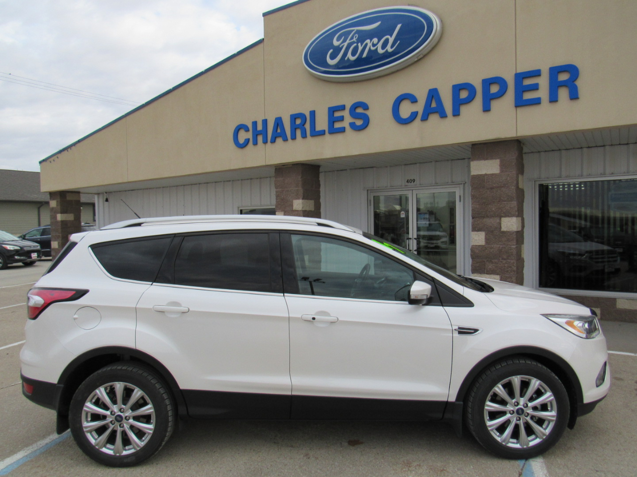 2017 Ford Escape Titanium photo 4