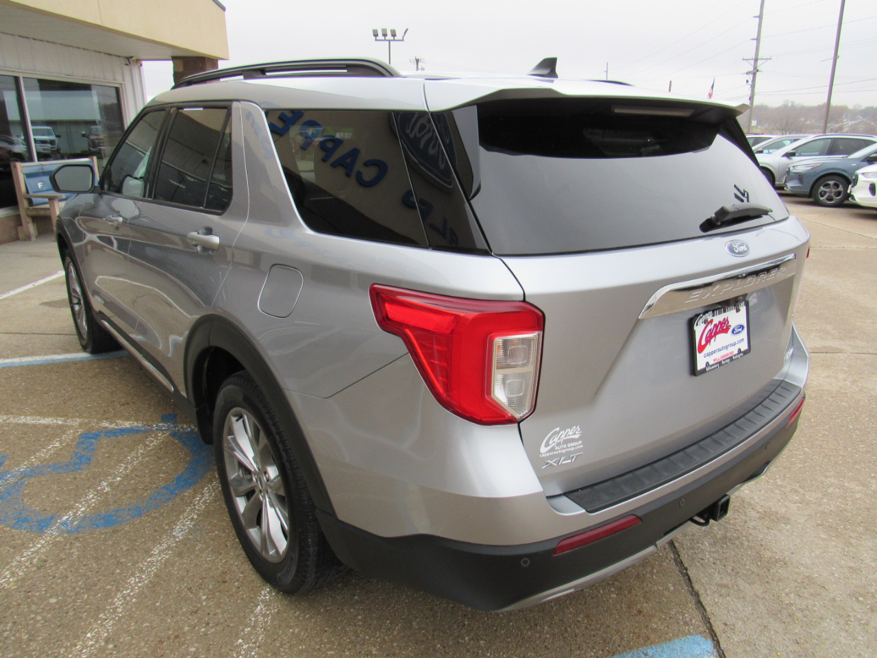 Ford Explorer XLT 4WD 2022