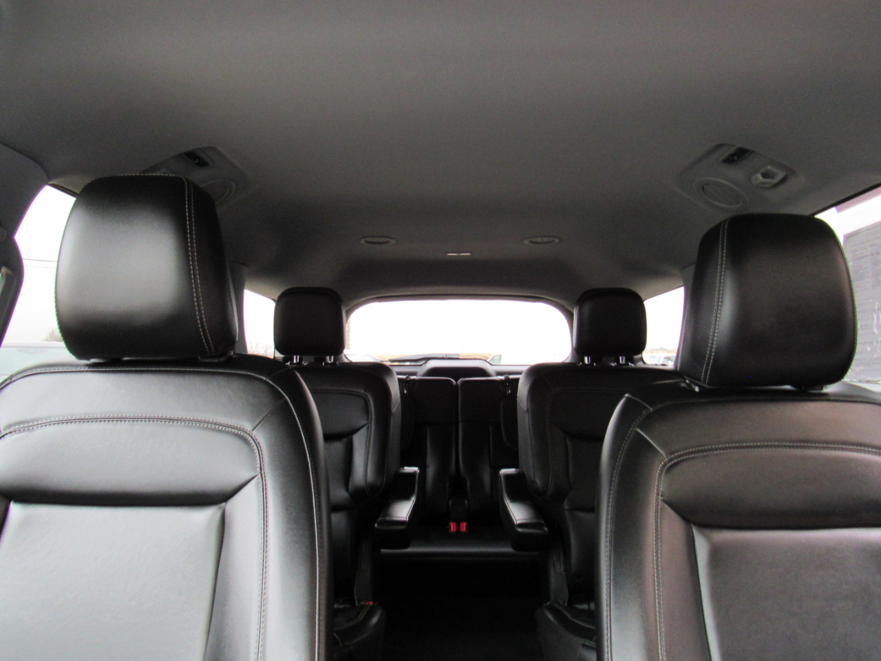 Ford Explorer XLT 4WD 2022