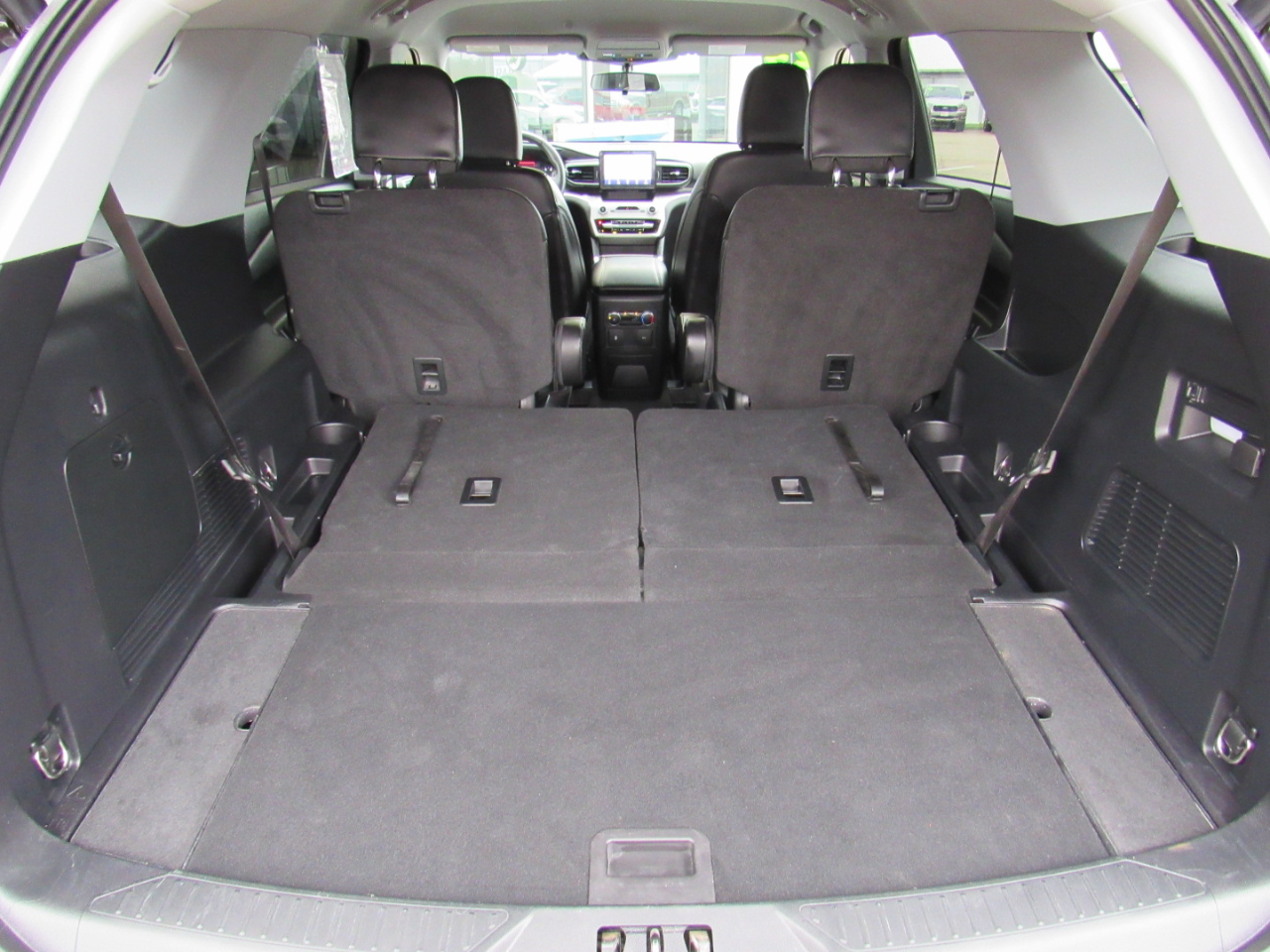 Ford Explorer XLT 4WD 2022