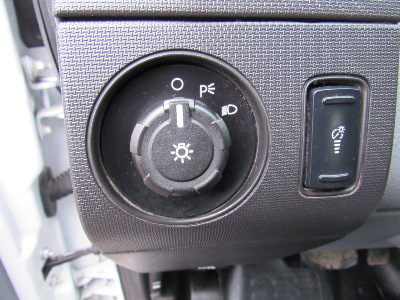 Ford Super Duty F-350 DRW 4WD Reg Cab 137" XLT 2015