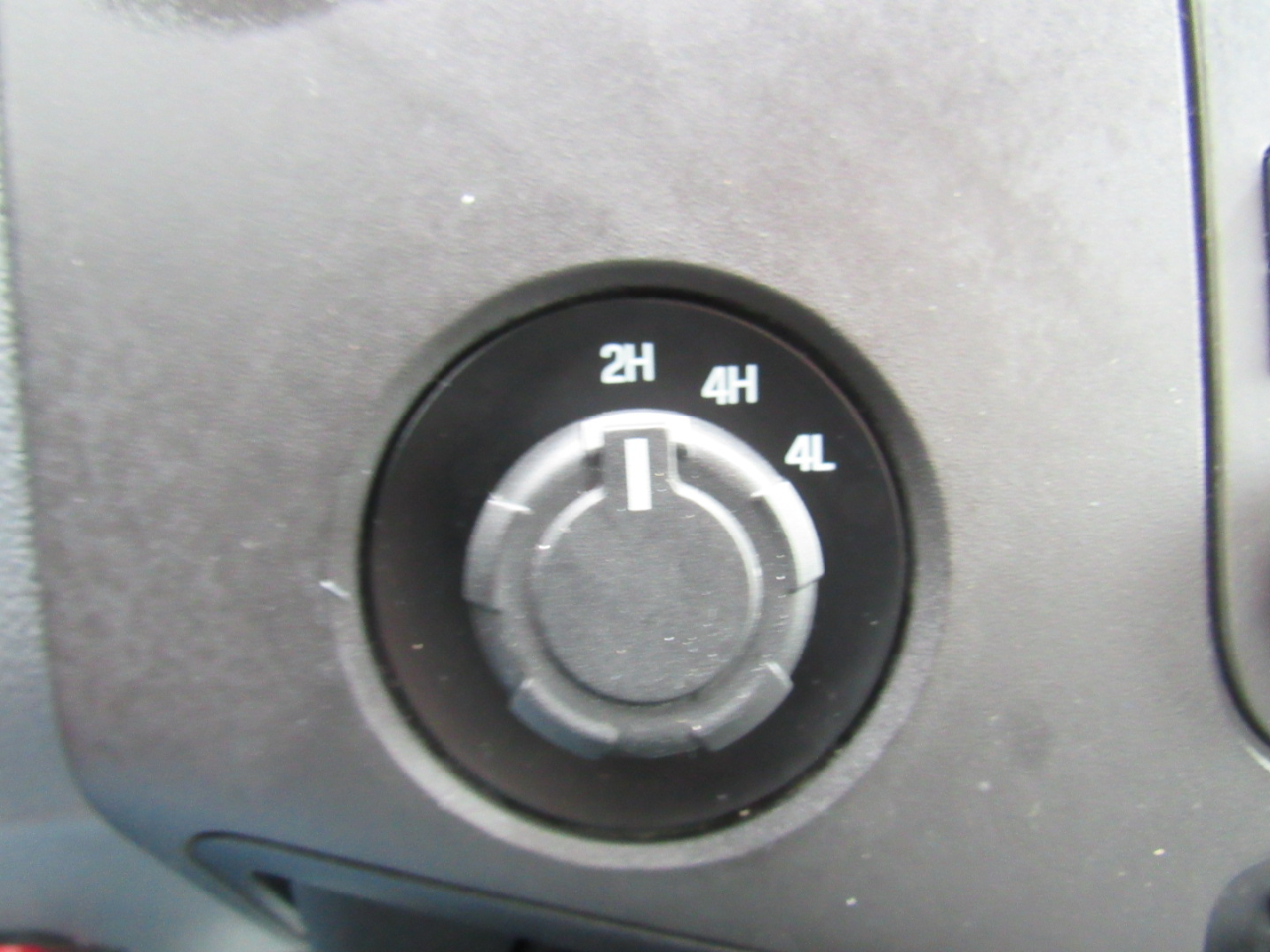 Ford Super Duty F-350 DRW 4WD Reg Cab 137" XLT 2015