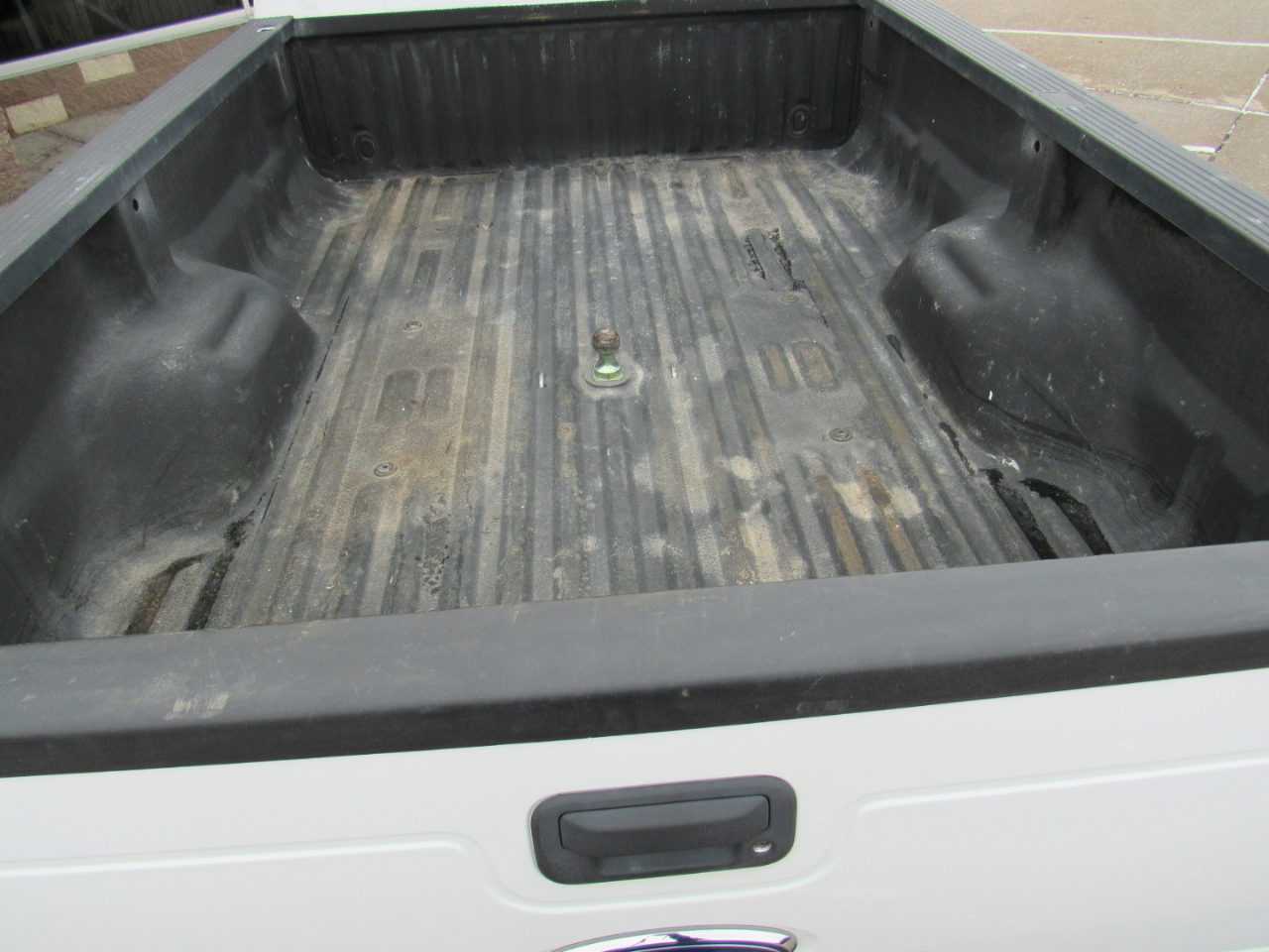 Ford Super Duty F-350 DRW 4WD Reg Cab 137" XLT 2015