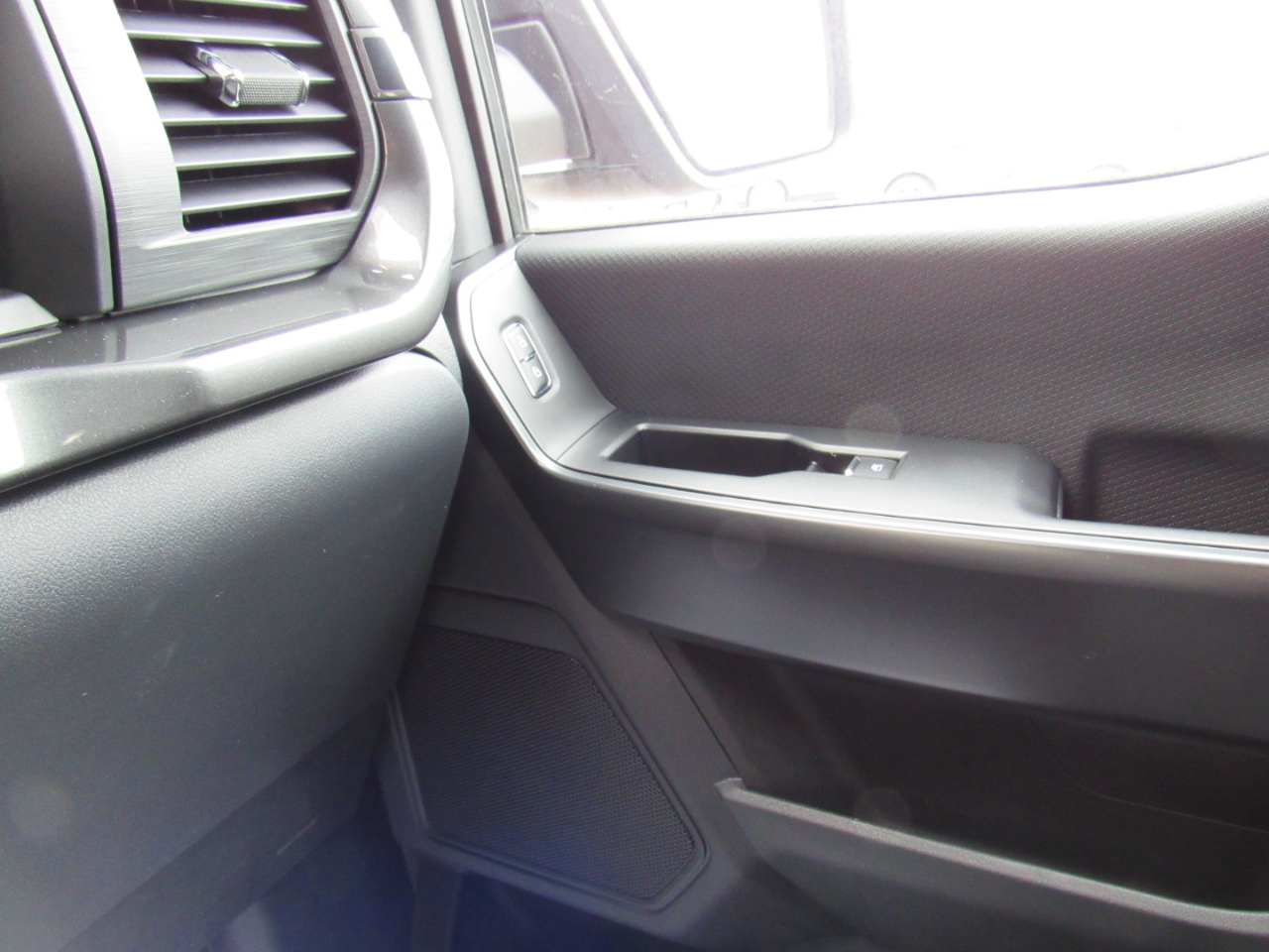 Ford F-150 STX 4WD SuperCrew 5.5' Box 2025