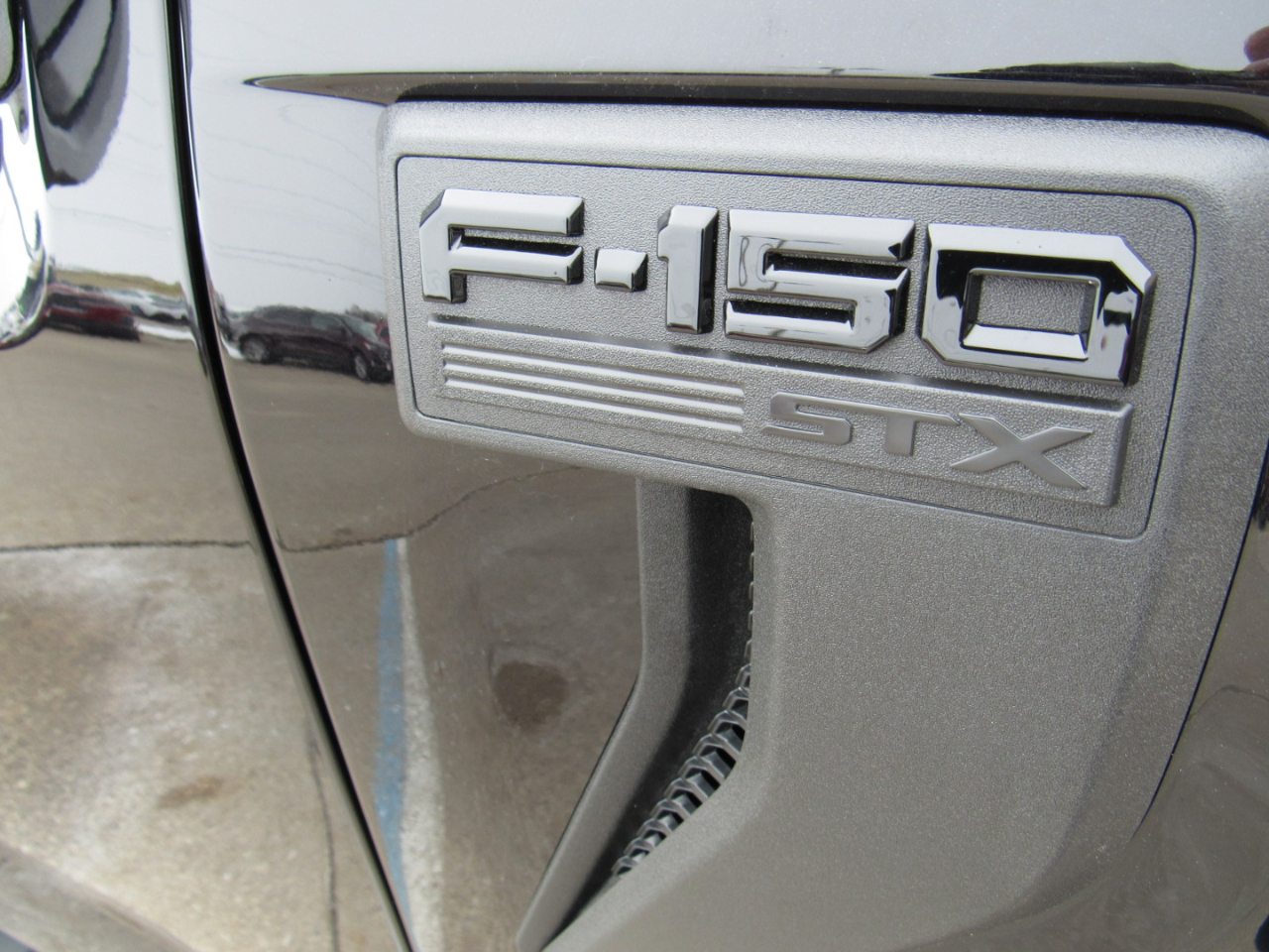 Ford F-150 STX 4WD SuperCrew 5.5' Box 2025