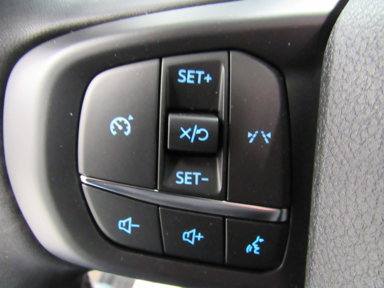 Ford Ranger XLT 4WD SuperCrew 5' Box 2025