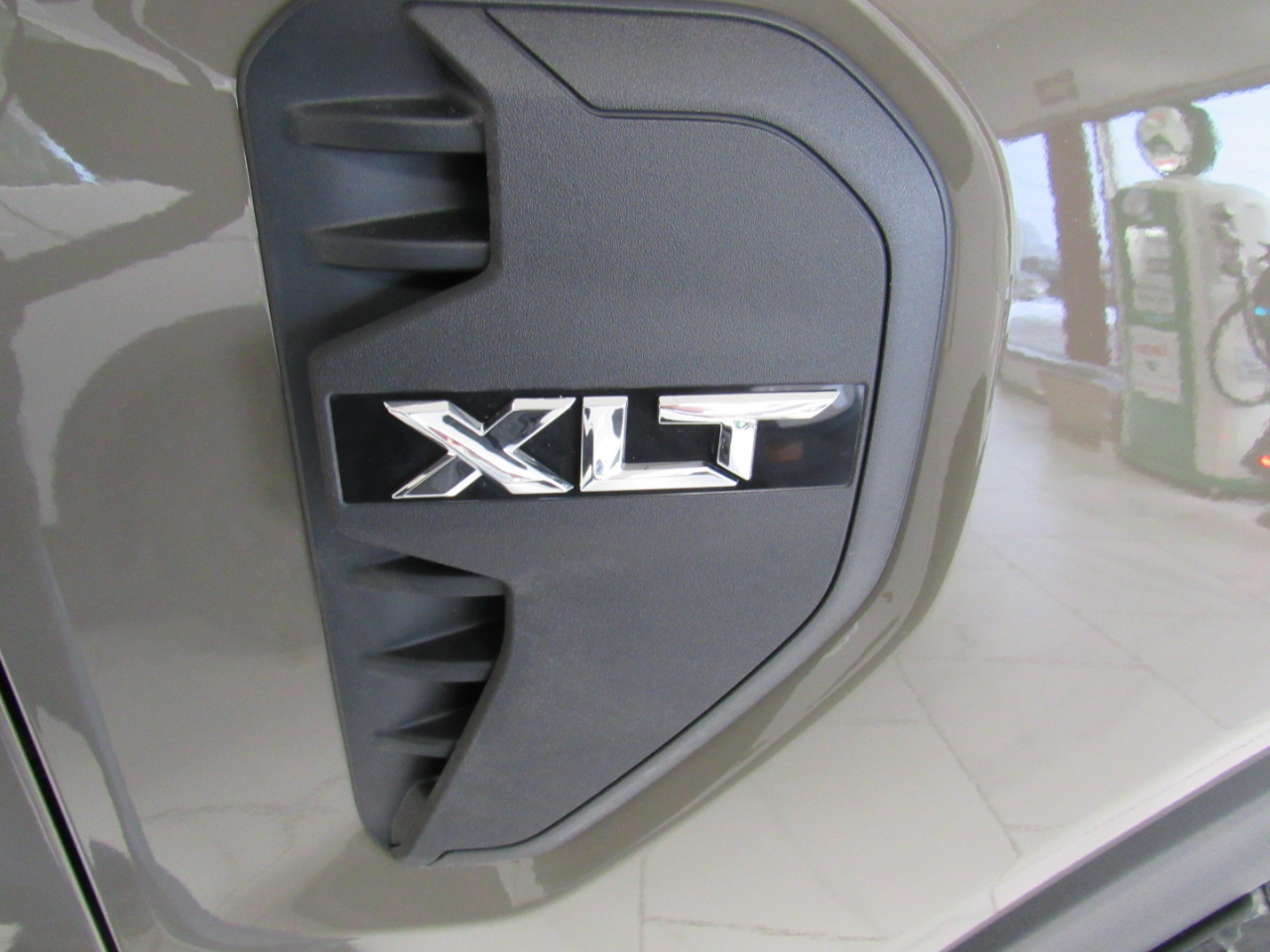 Ford Ranger XLT 4WD SuperCrew 5' Box 2025