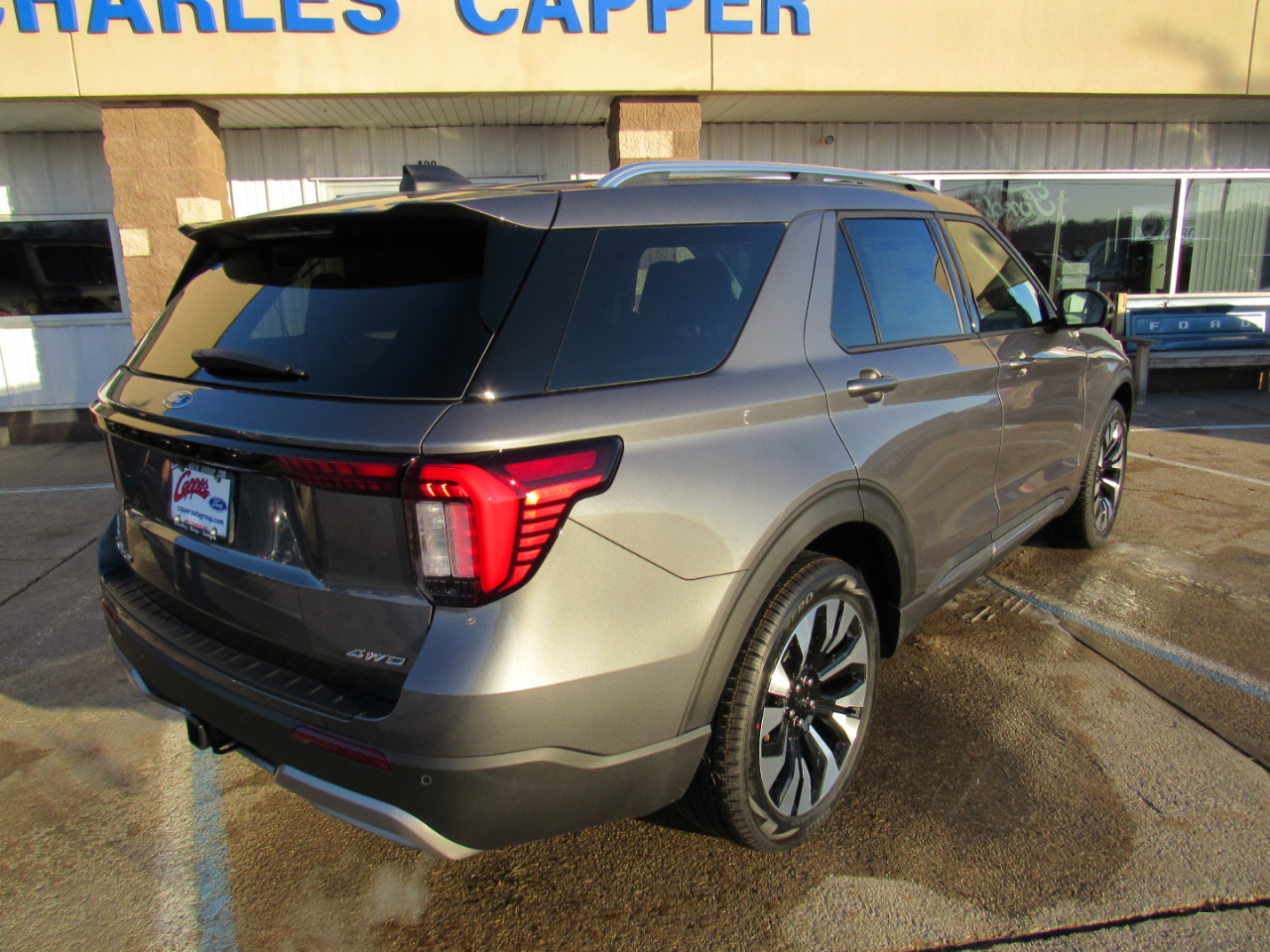 Ford Explorer Platinum 4WD 2026