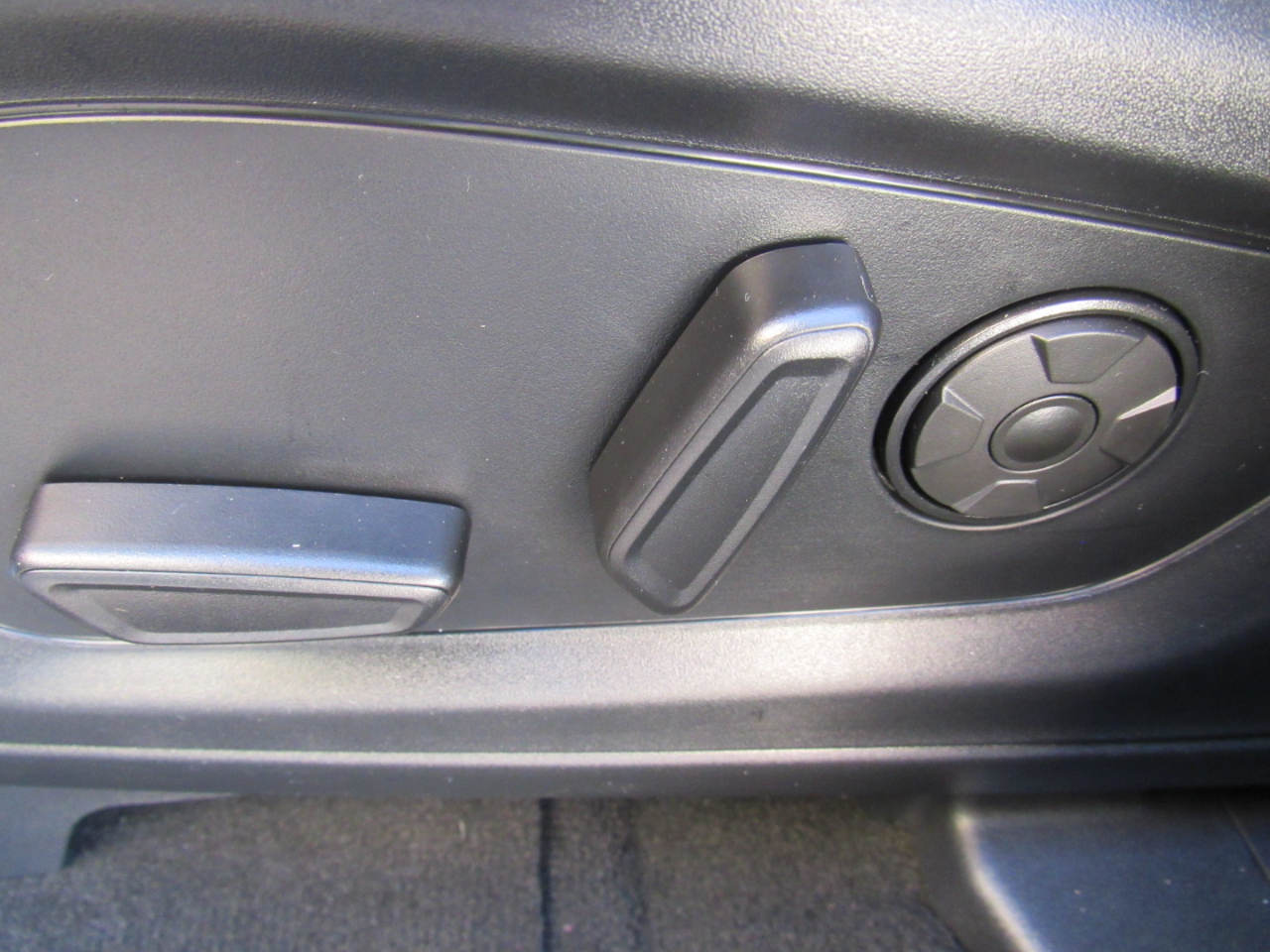 Ford Explorer Platinum 4WD 2026