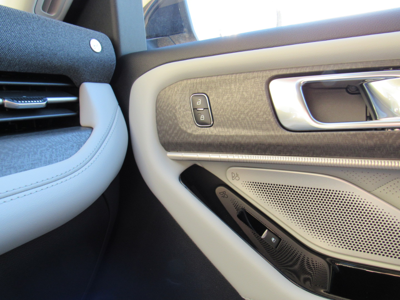 Ford Explorer Platinum 4WD 2026