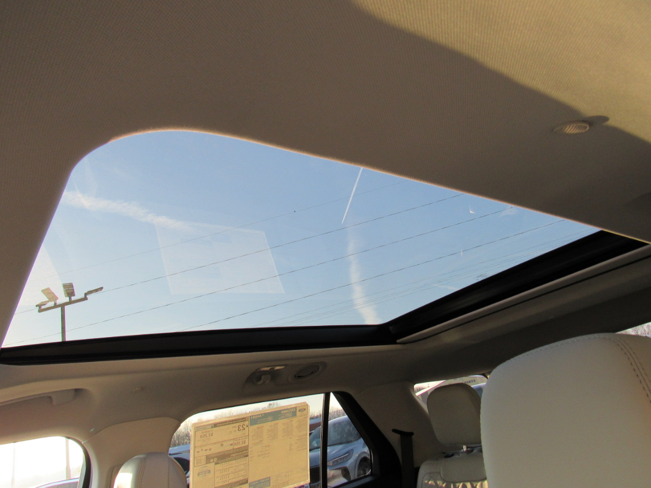 Ford Explorer Platinum 4WD 2026