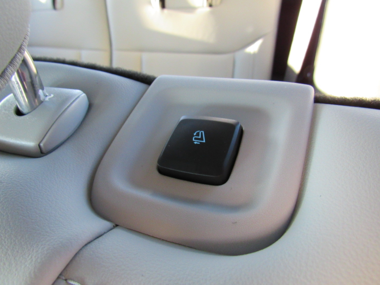 Ford Explorer Platinum 4WD 2026