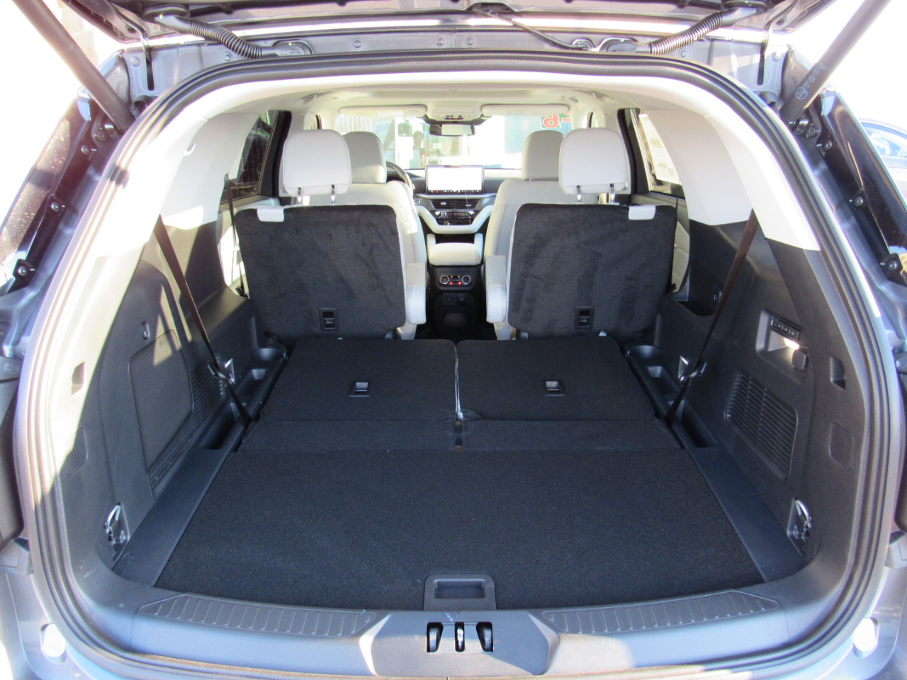 Ford Explorer Platinum 4WD 2026