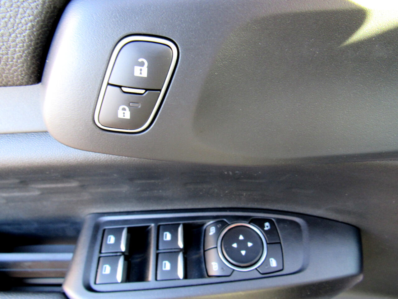 Ford Ranger XLT 4WD SuperCrew 5' Box 2025