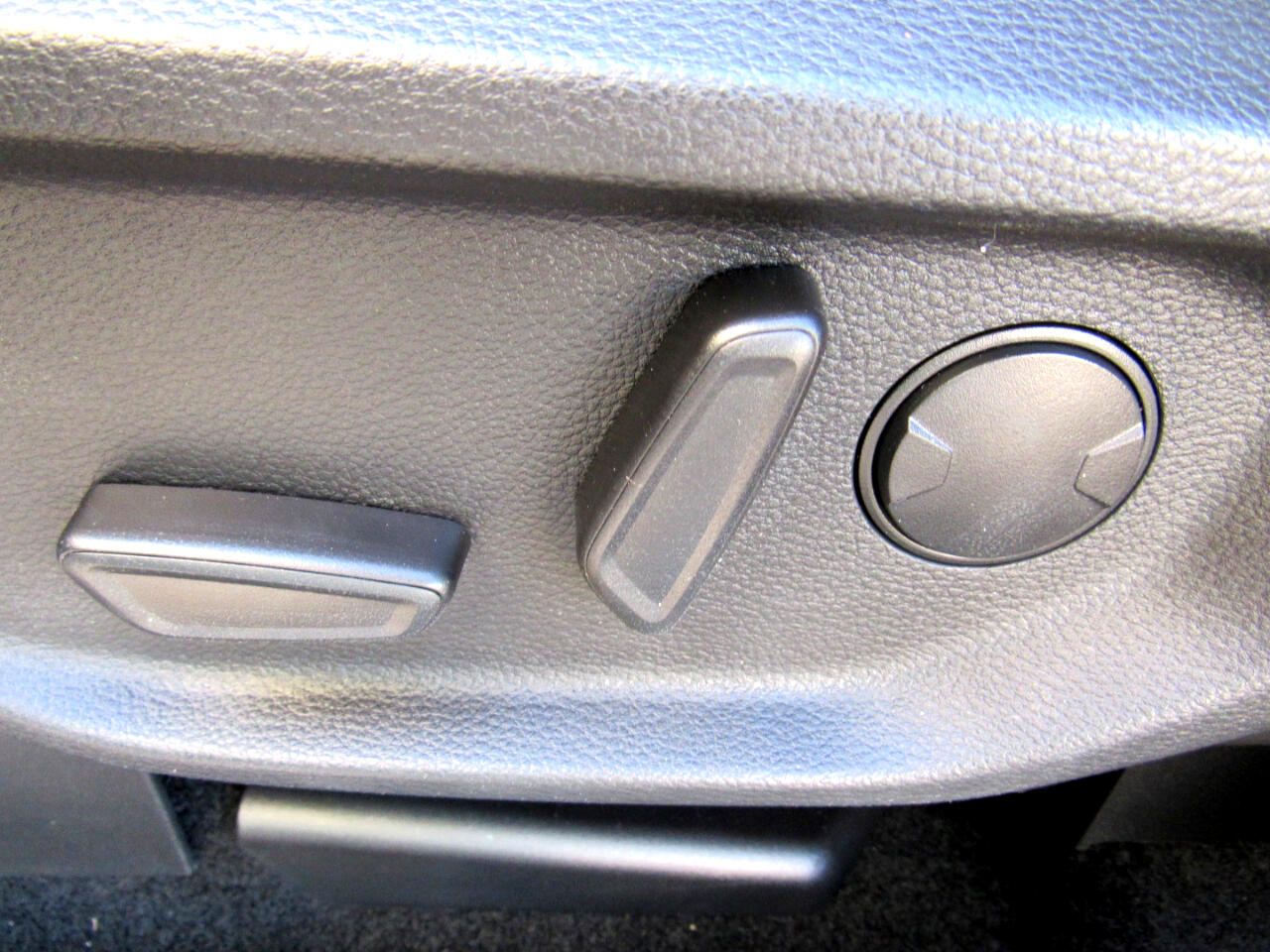 Ford Ranger XLT 4WD SuperCrew 5' Box 2025