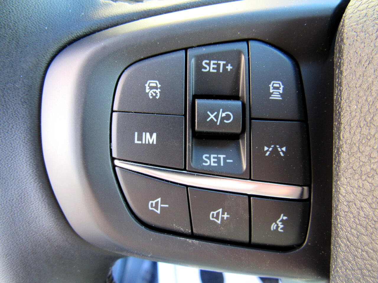 Ford Ranger XLT 4WD SuperCrew 5' Box 2025