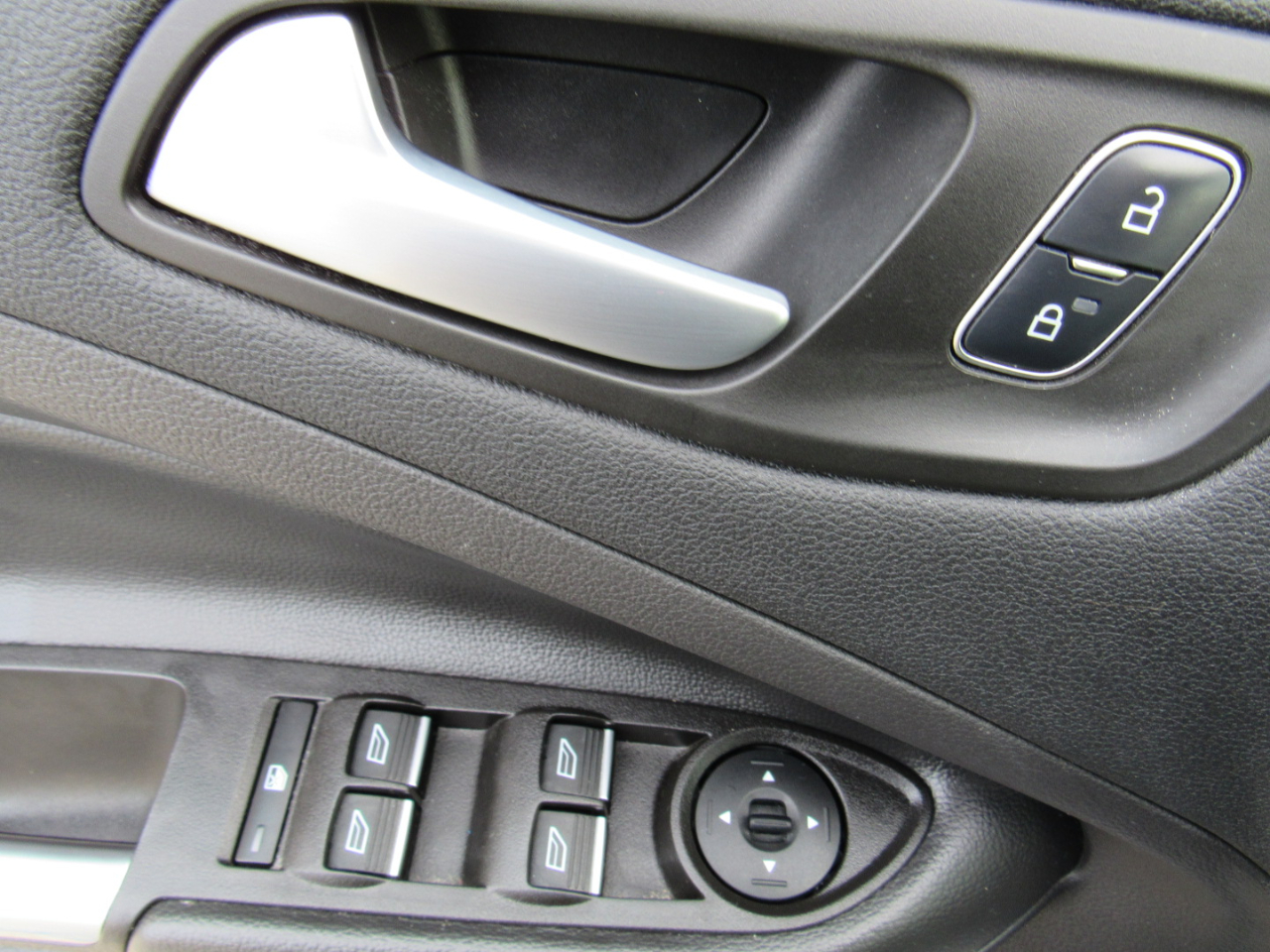 Ford Escape SE FWD 2017