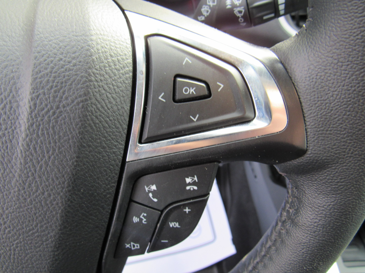 Ford Edge SEL AWD 2024