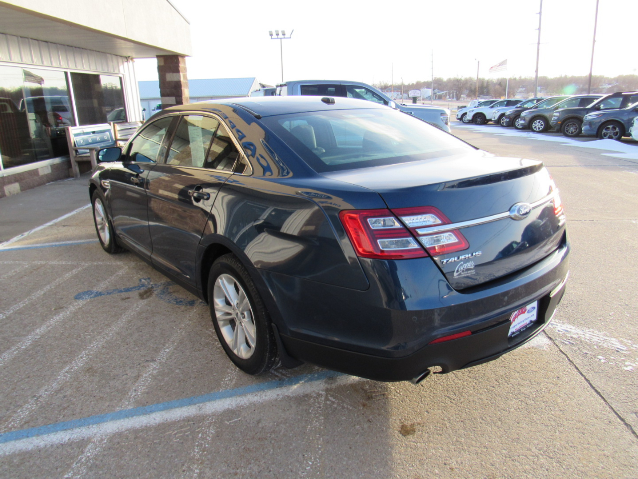 Ford Taurus SEL FWD 2017