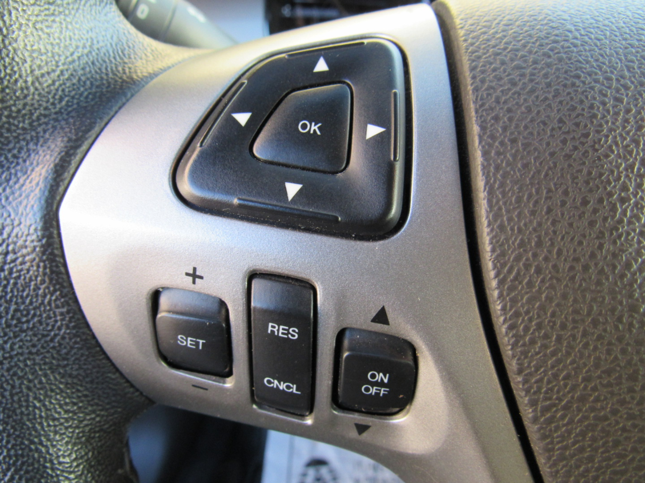 Ford Taurus SEL FWD 2017