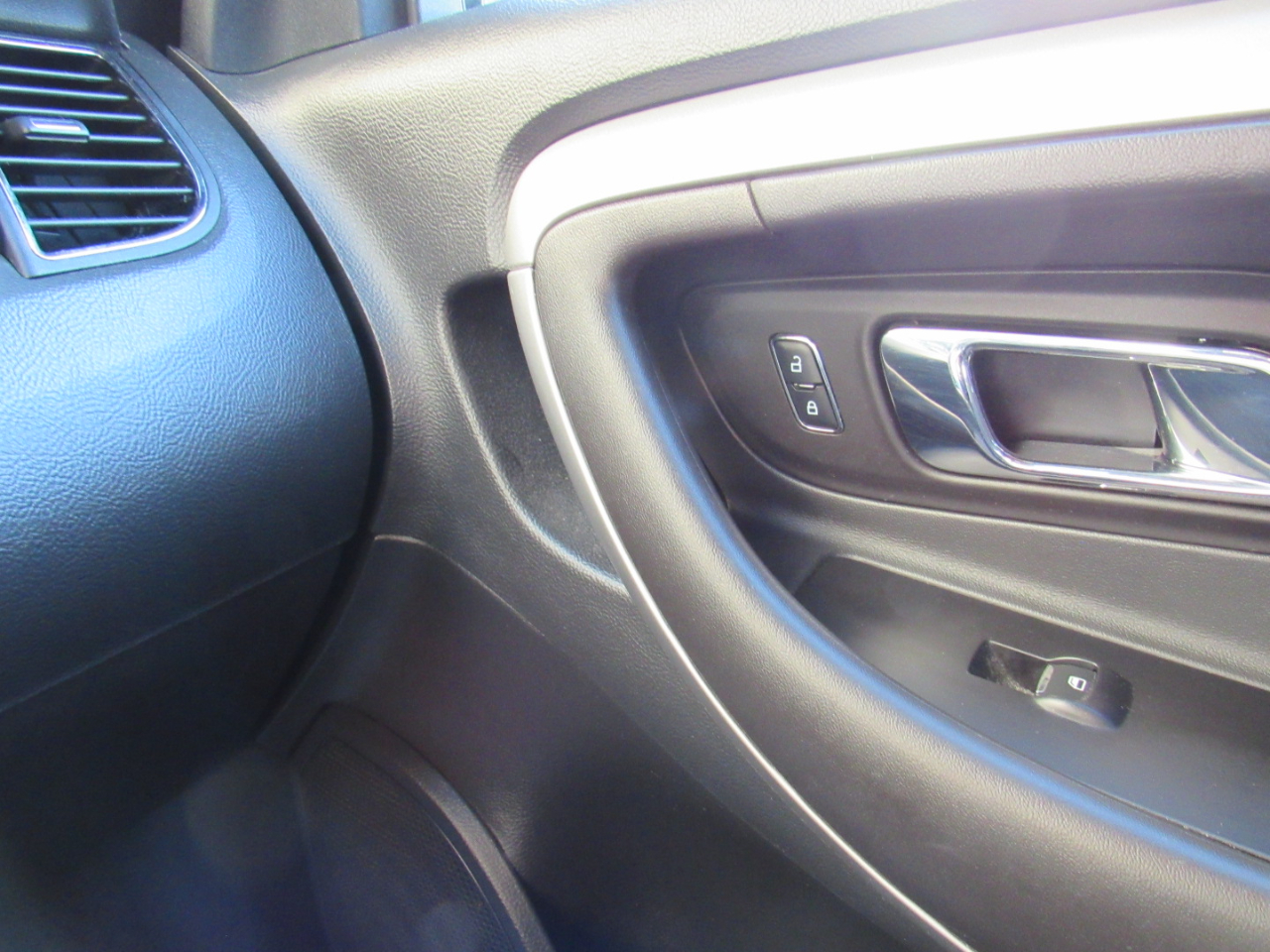 Ford Taurus SEL FWD 2017