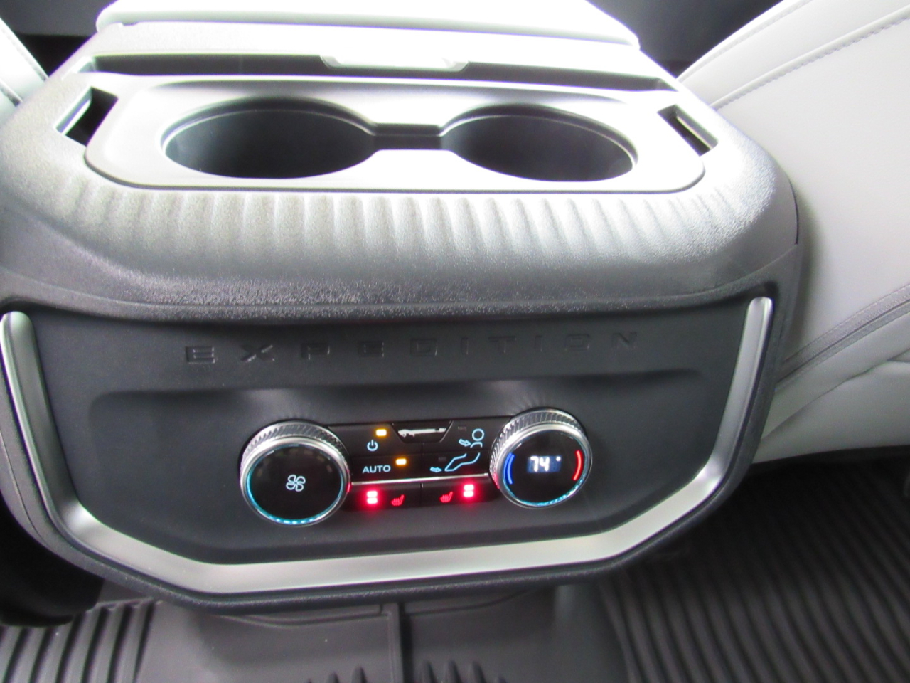 Ford Expedition Platinum 4x4 2026