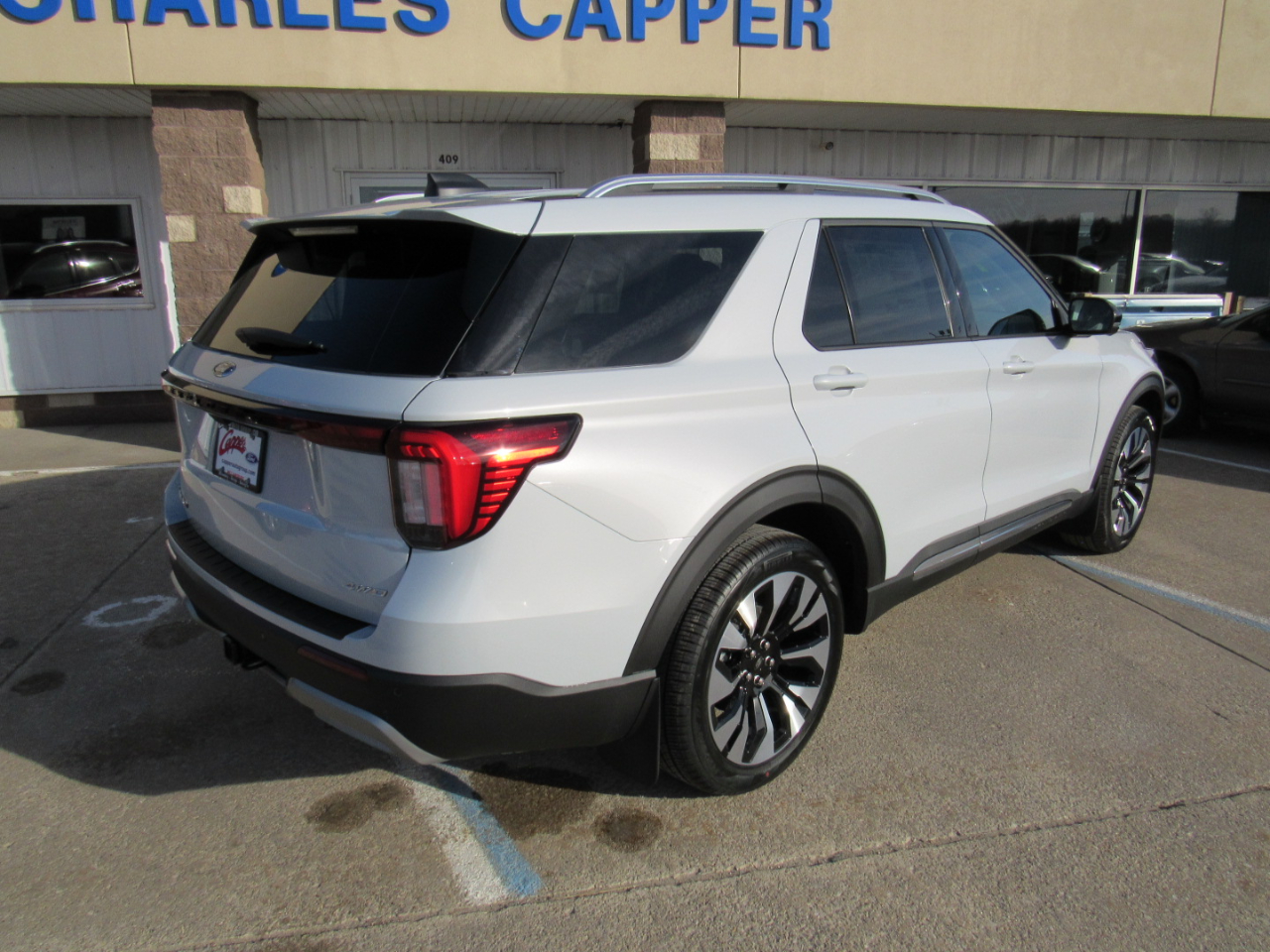 Ford Explorer Platinum 4WD 2026