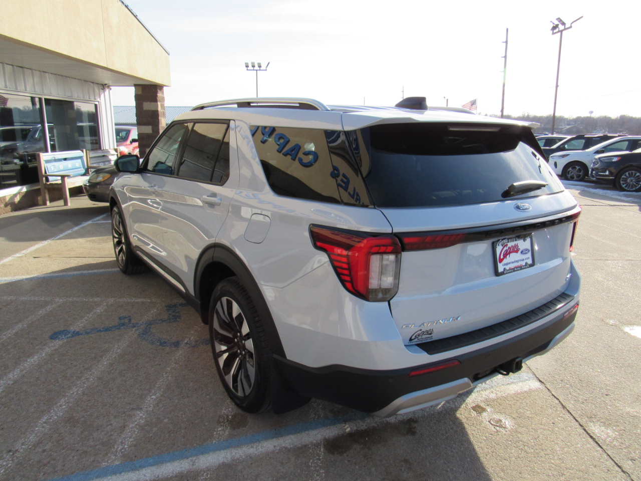 Ford Explorer Platinum 4WD 2026