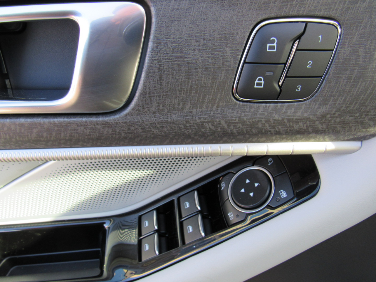 Ford Explorer Platinum 4WD 2026