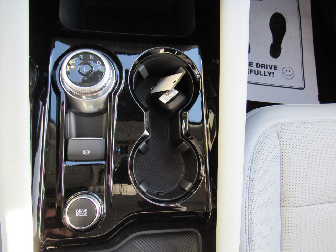 Ford Explorer Platinum 4WD 2026